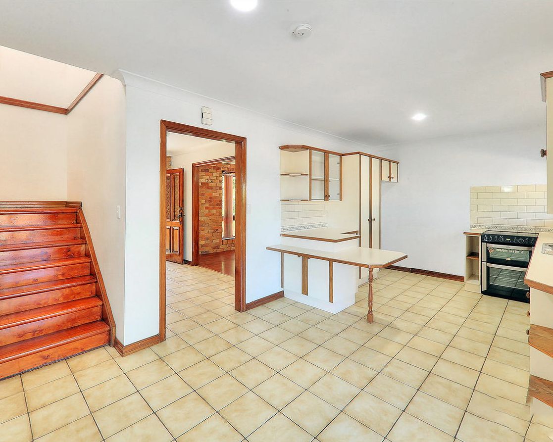 5 Pineneedle Place, Sunnybank Hills, QLD 4109