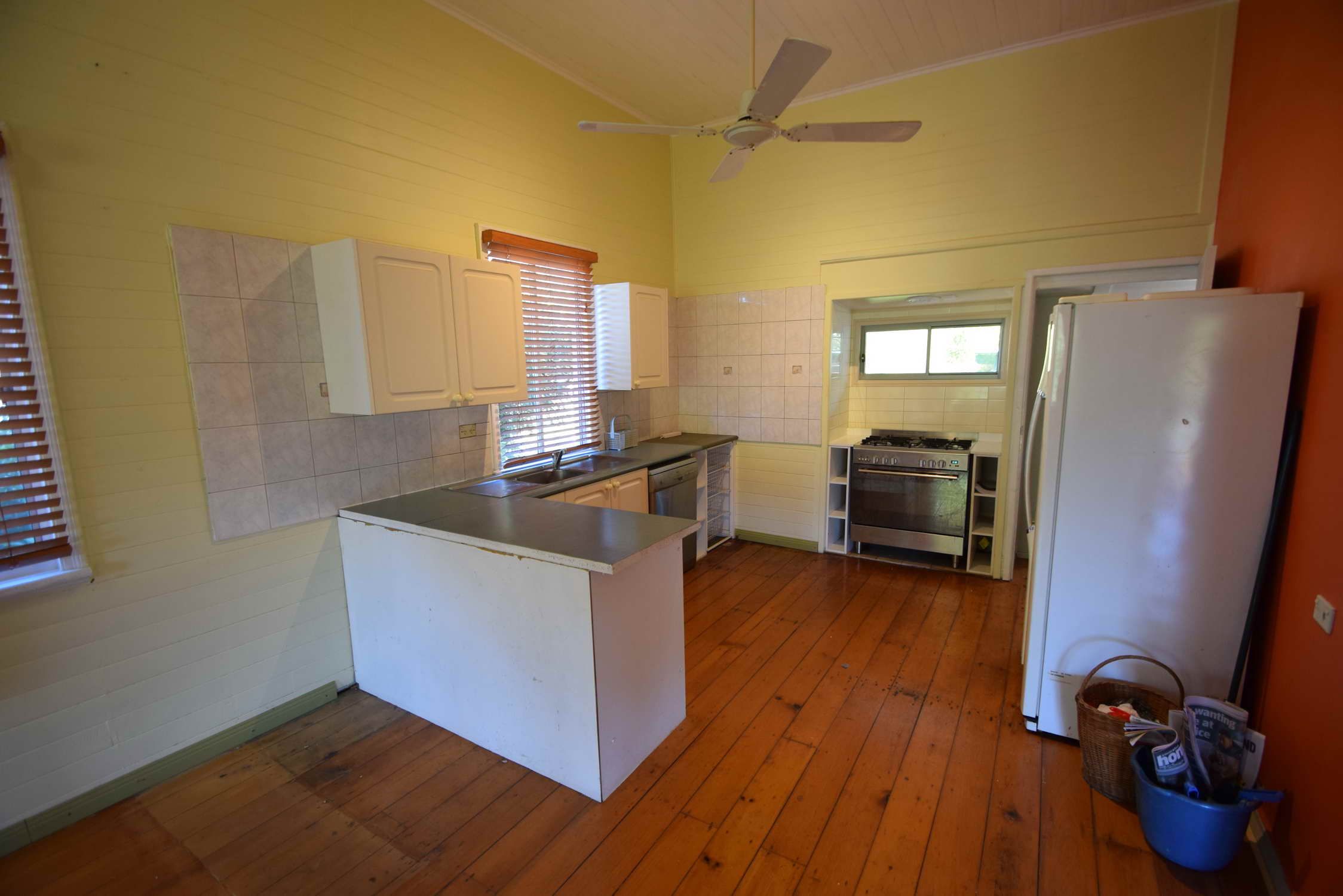 19 Down Street, Esk, QLD 4312