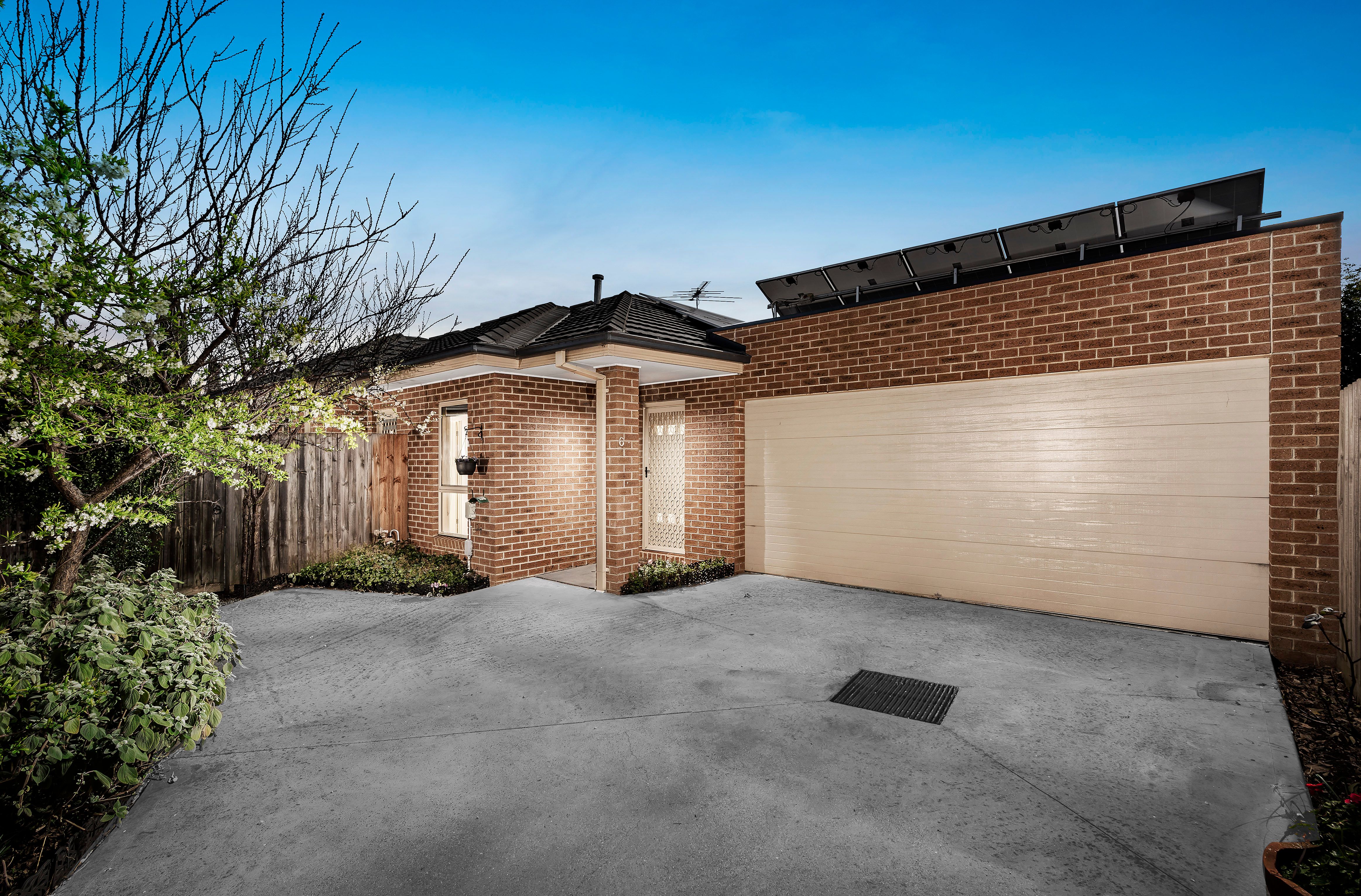 1 Nirvana Drive, South Morang VIC 3752