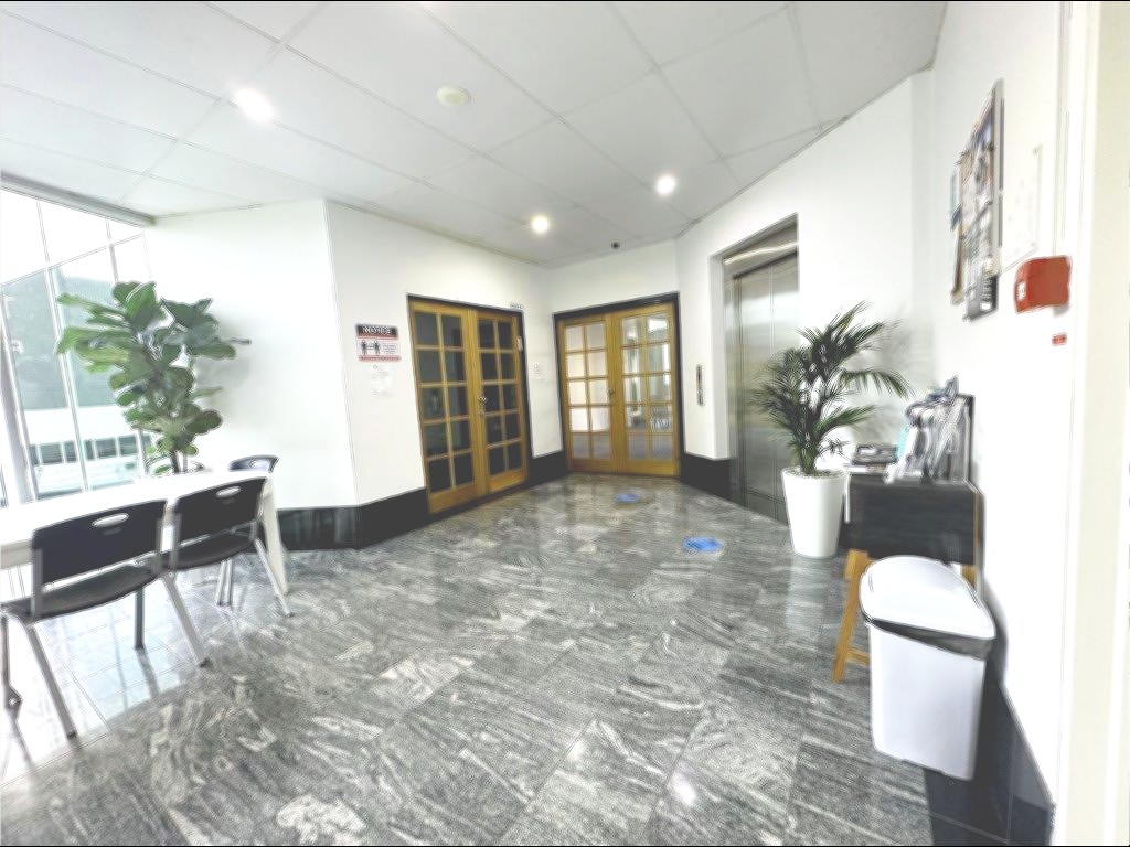 Surfers Paradise, QLD 4217