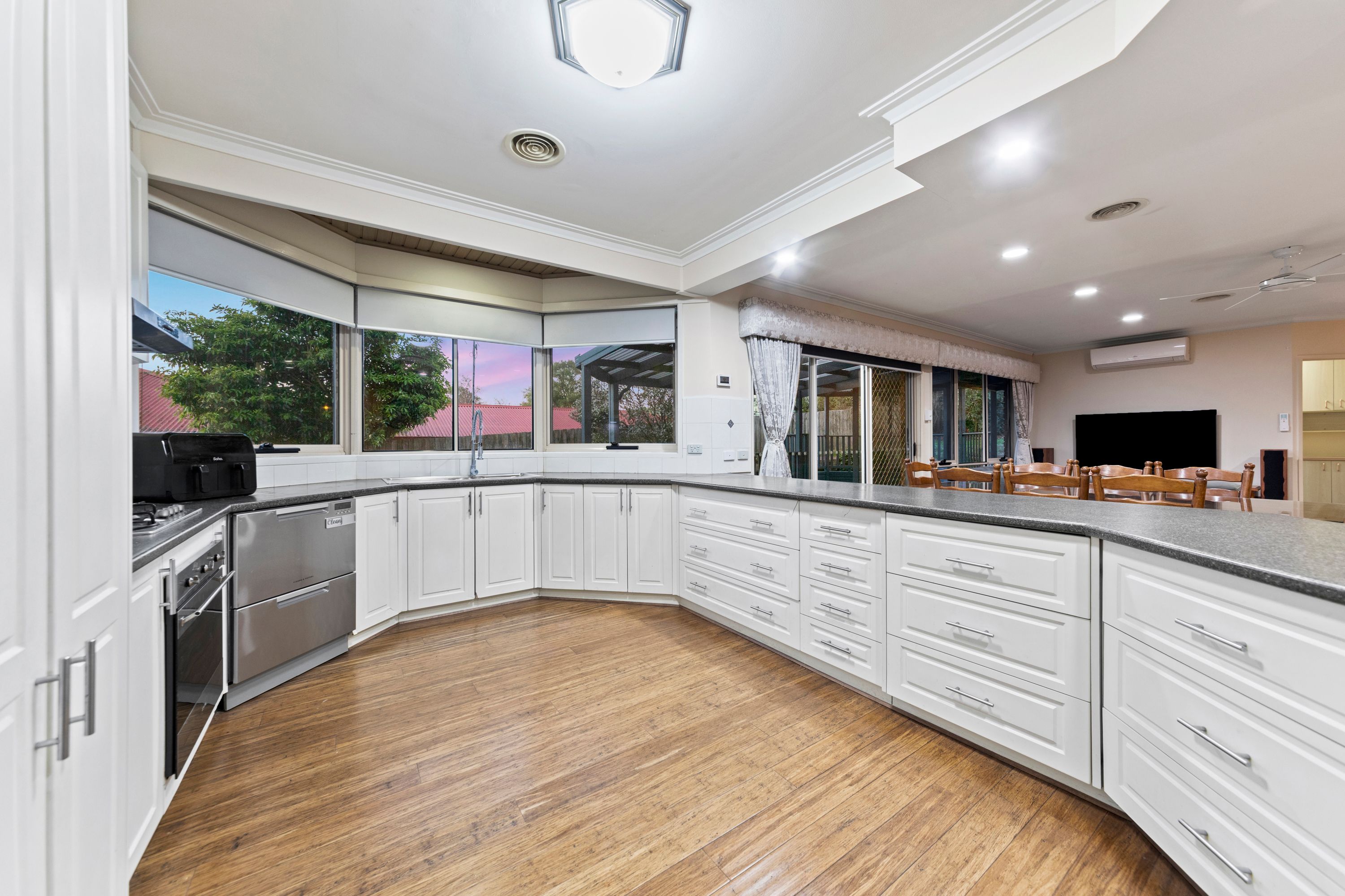 30 Darnum Street — photo 5 of 30