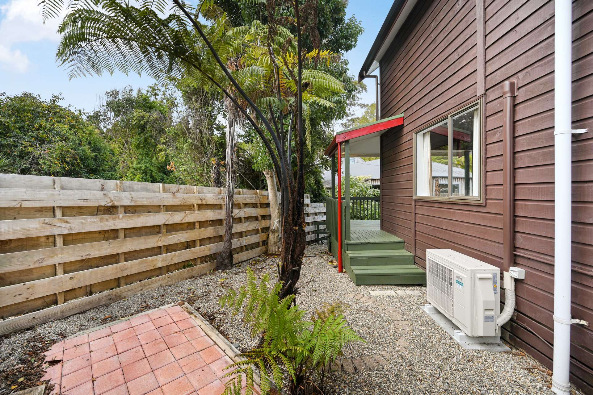 47b Winstone Avenue photo 12
