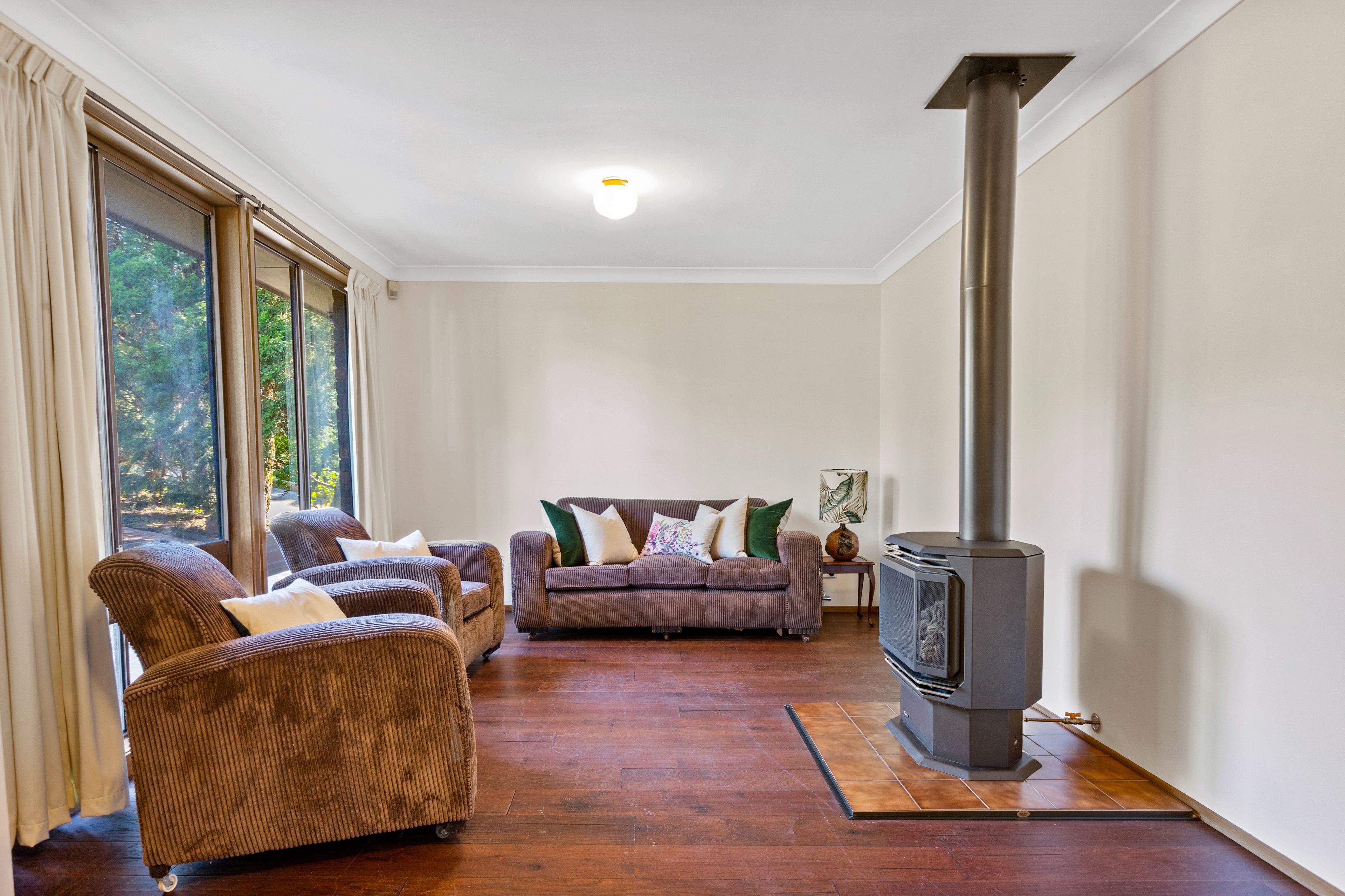 20 Maple Grove, Wentworth Falls, NSW 2782