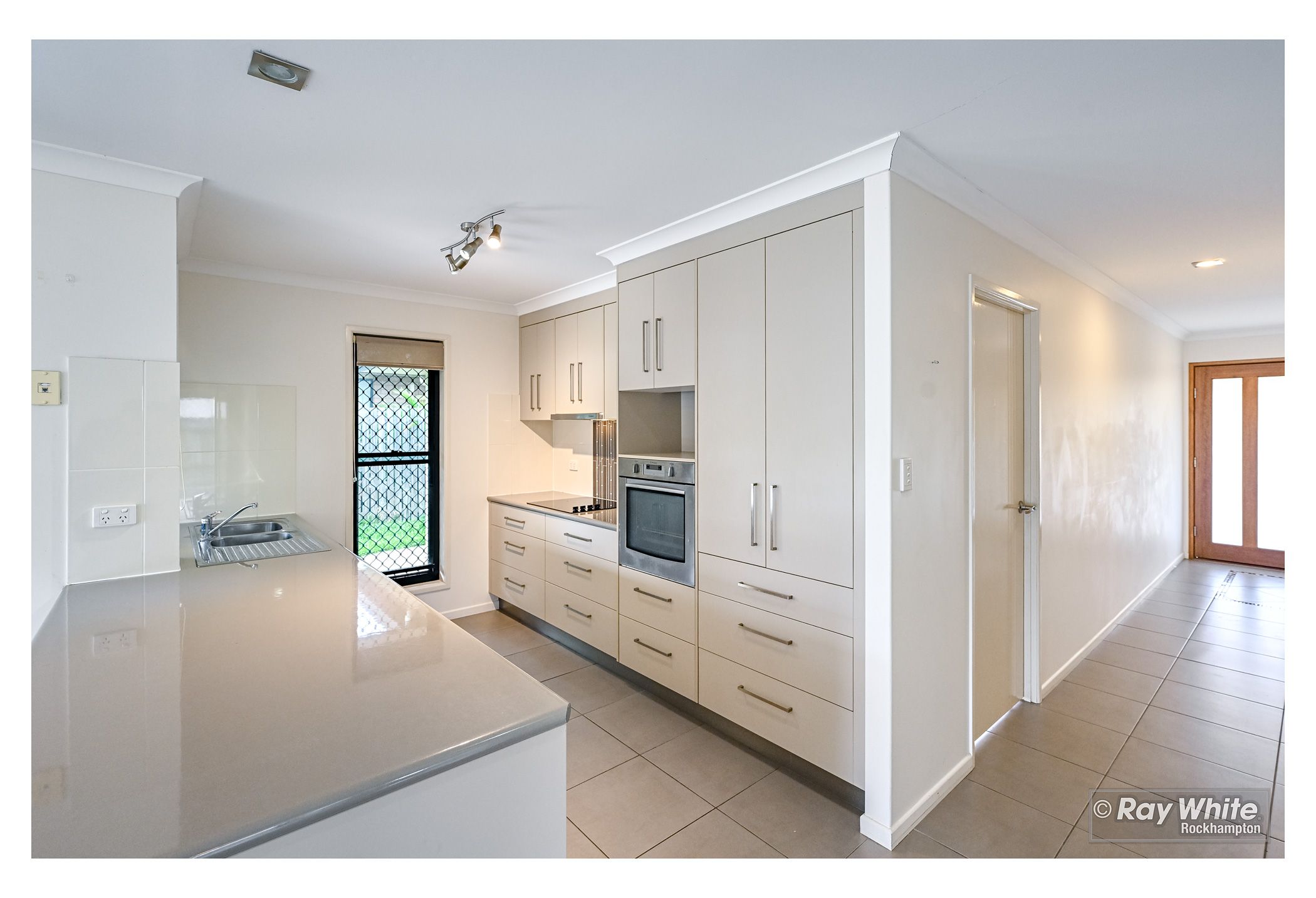 15 Wittenberg Way, Norman Gardens, QLD 4701