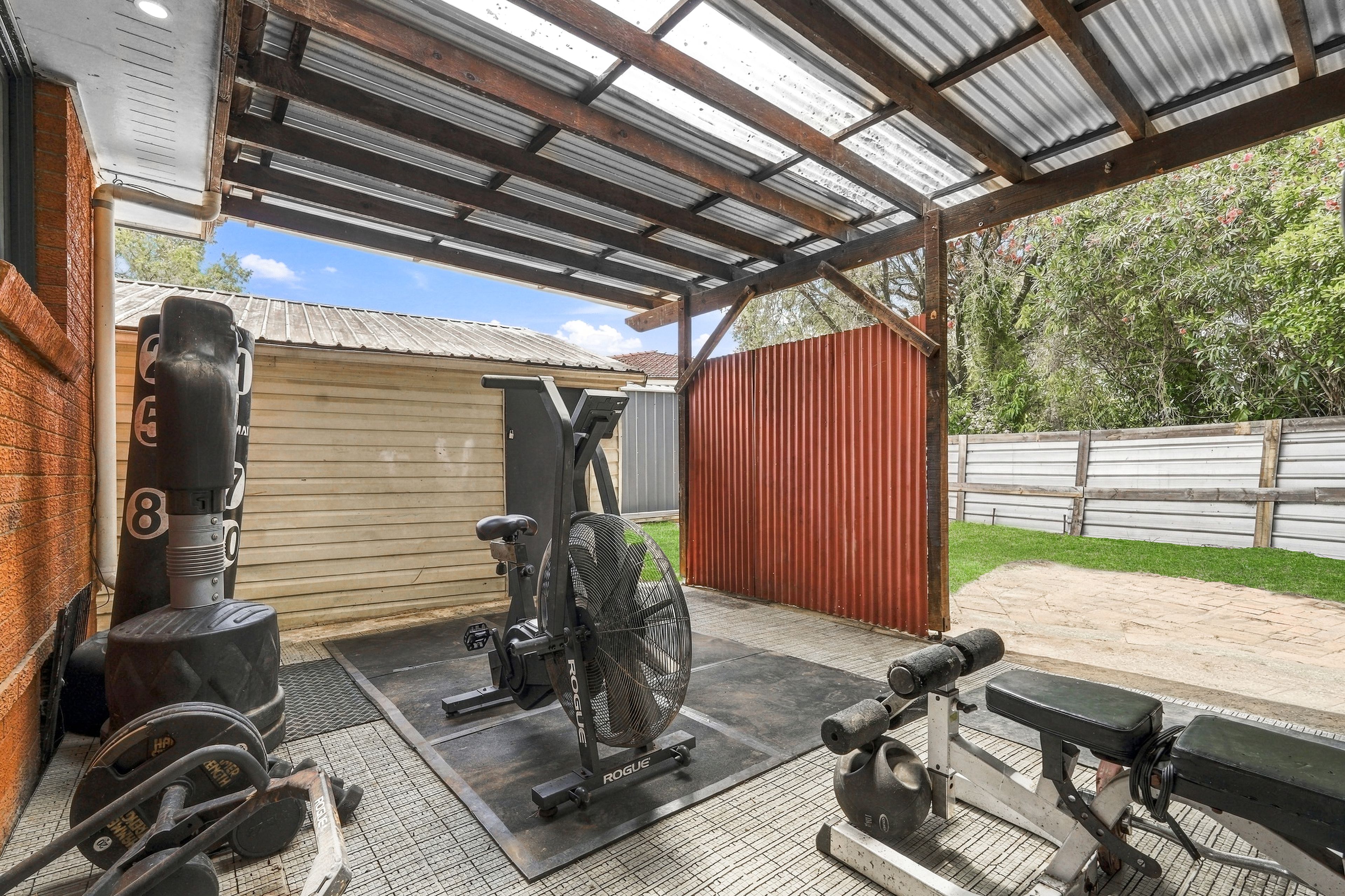 2 Beagle Place — photo 11 of 19