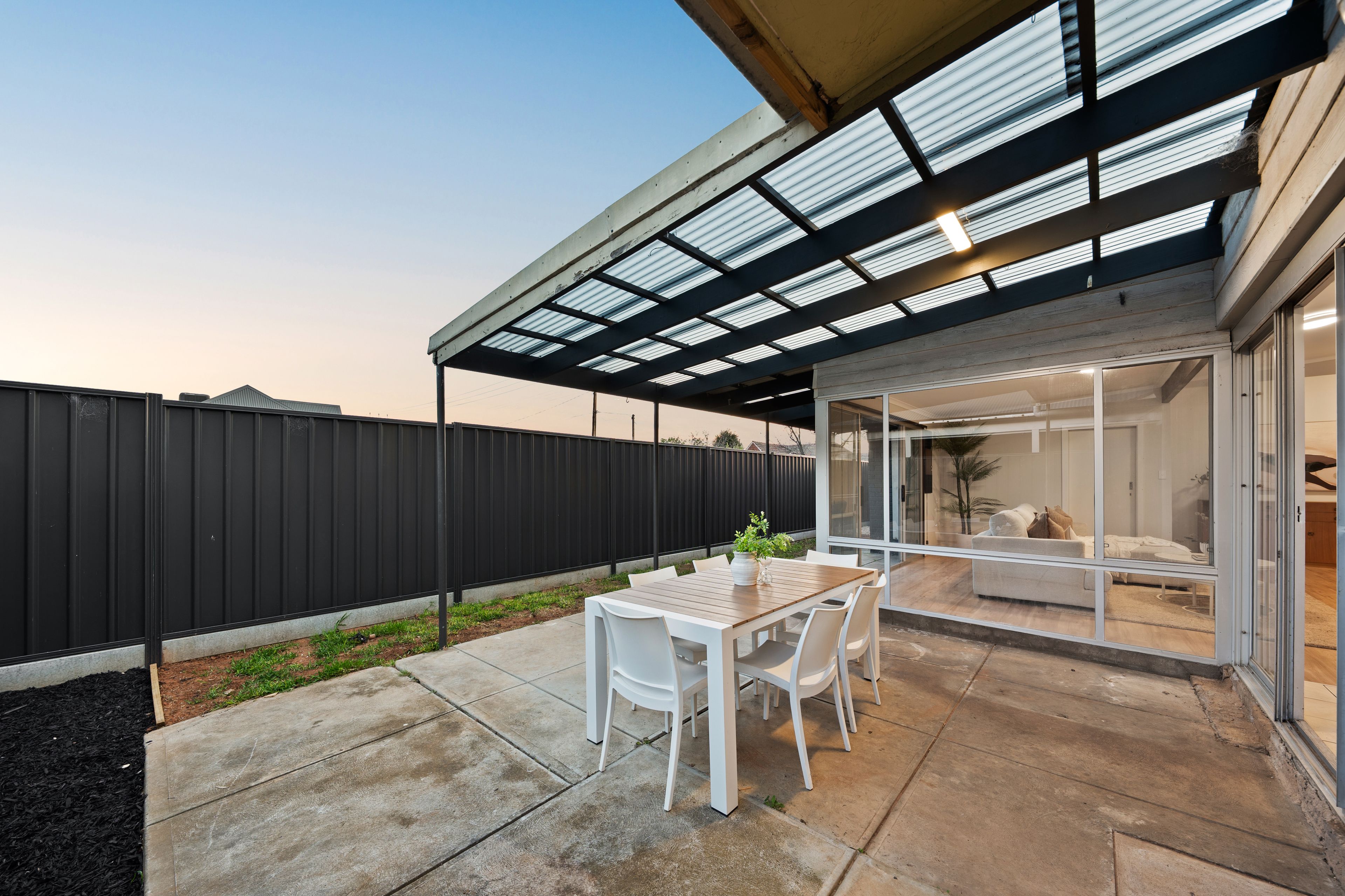 31 Glen Lossie Street — photo 17 of 21