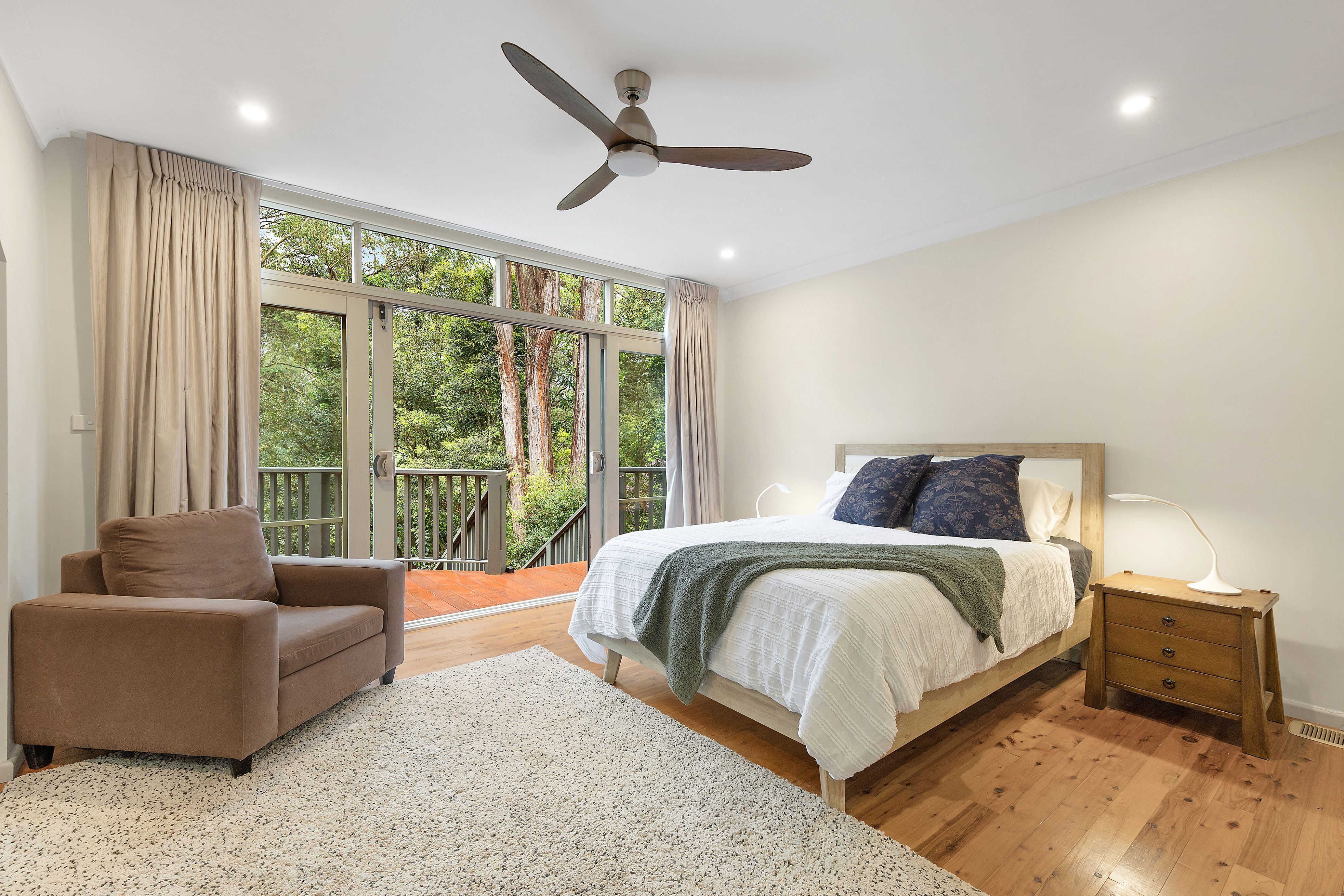 15 Morona Avenue — photo 8 of 11
