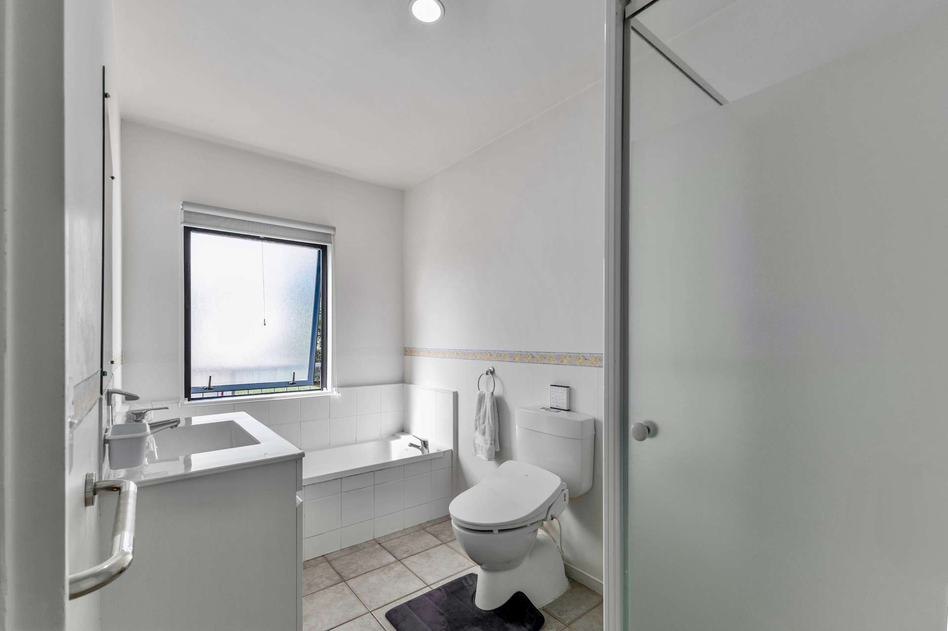 4/71 Fernhill Way photo 12