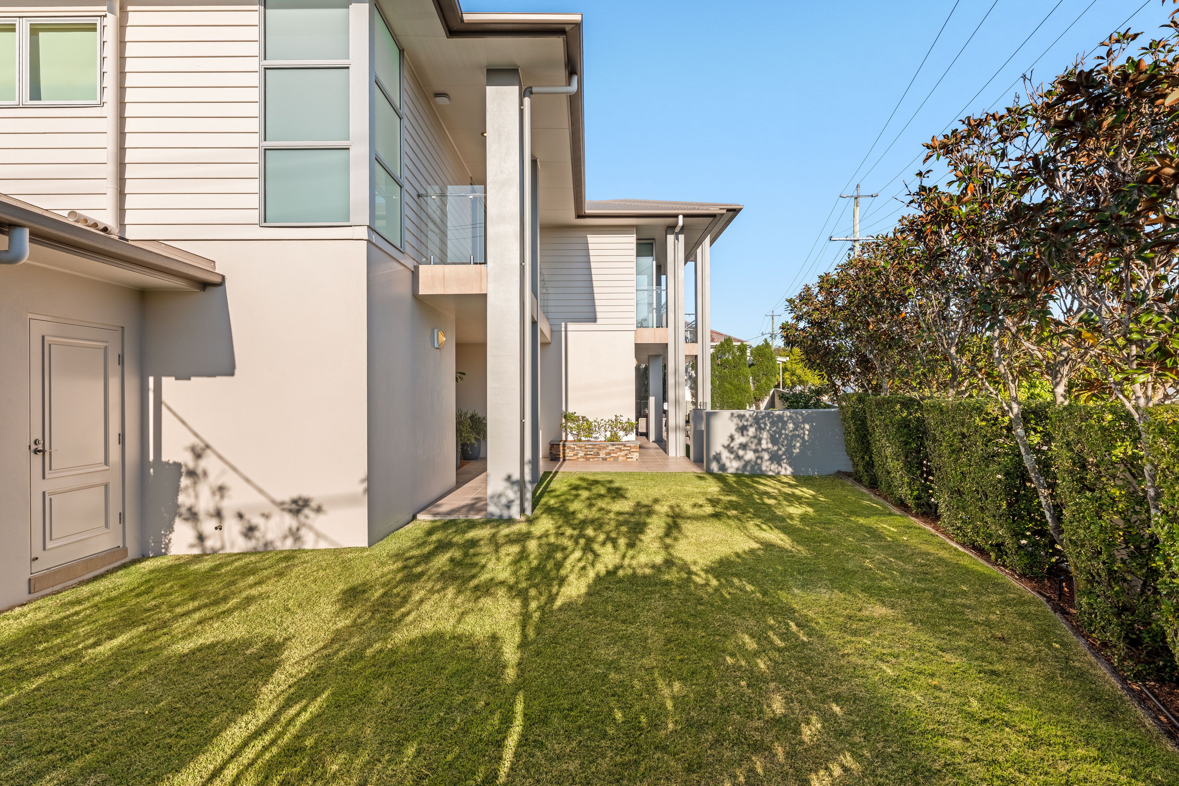67 Upper Cairns Terrace — photo 22 of 24