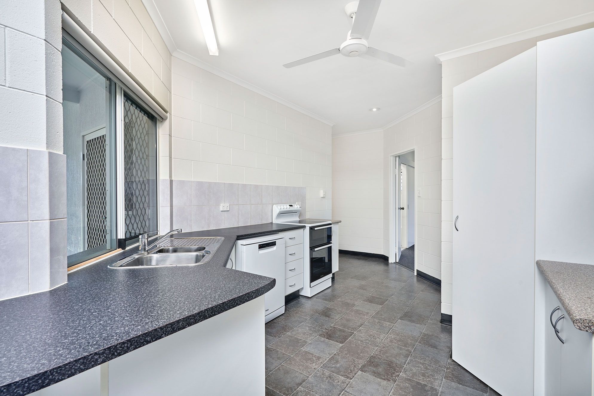 10 Laurel Avenue, Mount Sheridan, QLD 4868