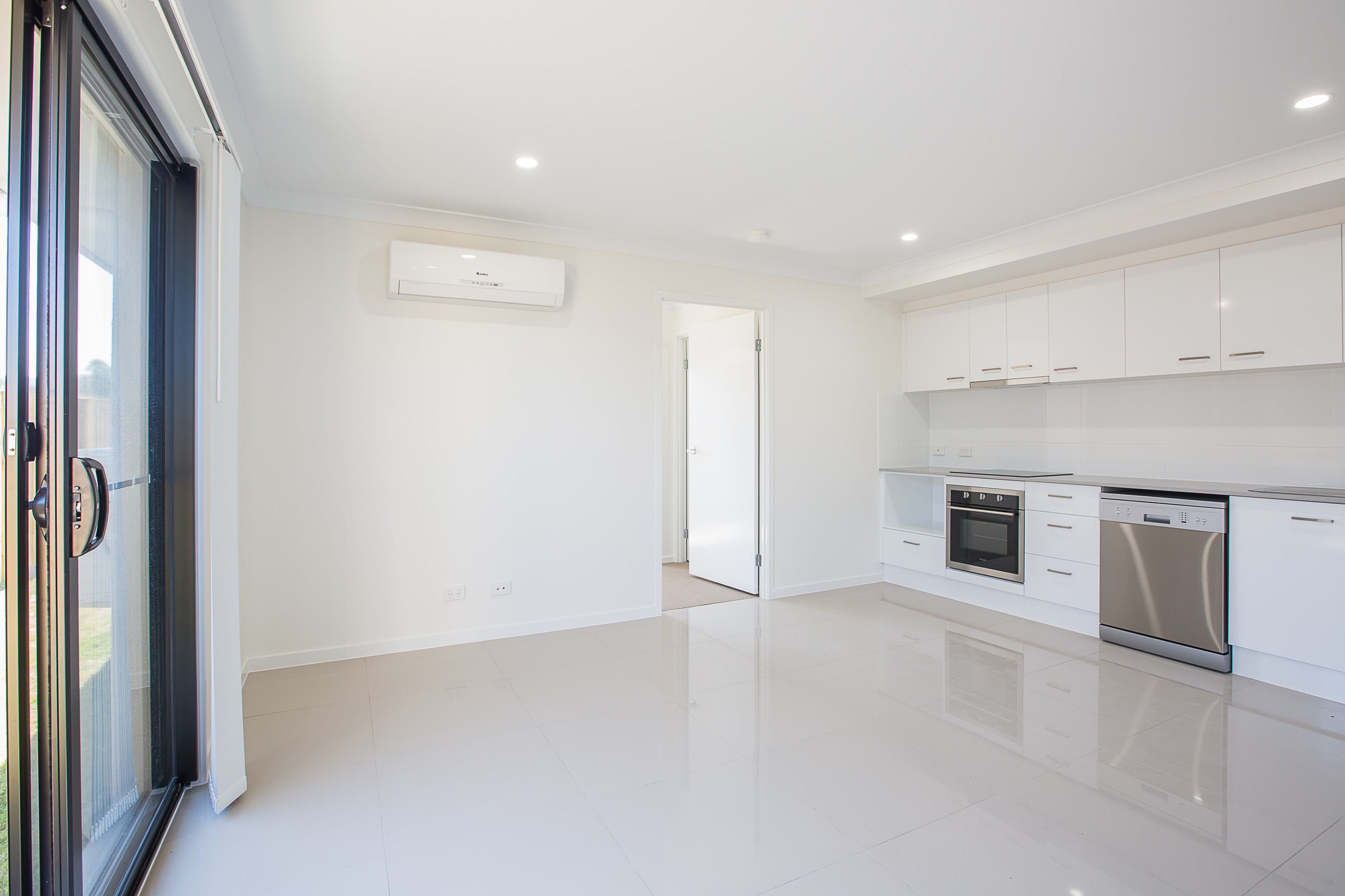 2/32 Azure Street, Rosewood, QLD 4340
