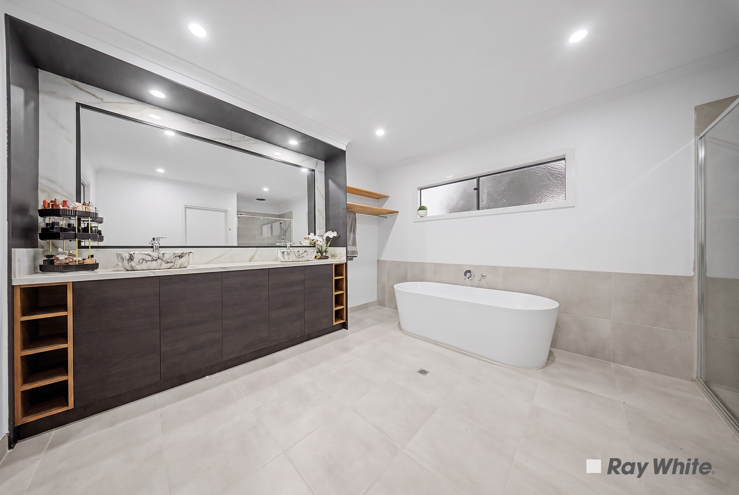 8 Hammersmith Way — photo 17 of 30