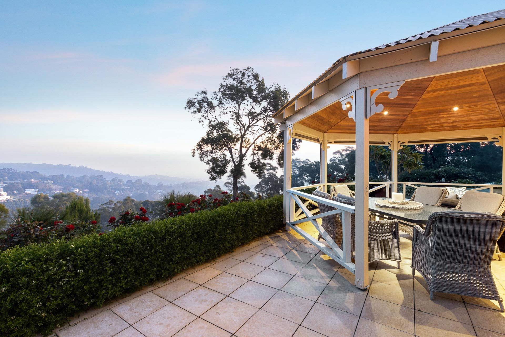 33 Farrant Street, Gooseberry Hill, WA 6076 Sold House Ray White