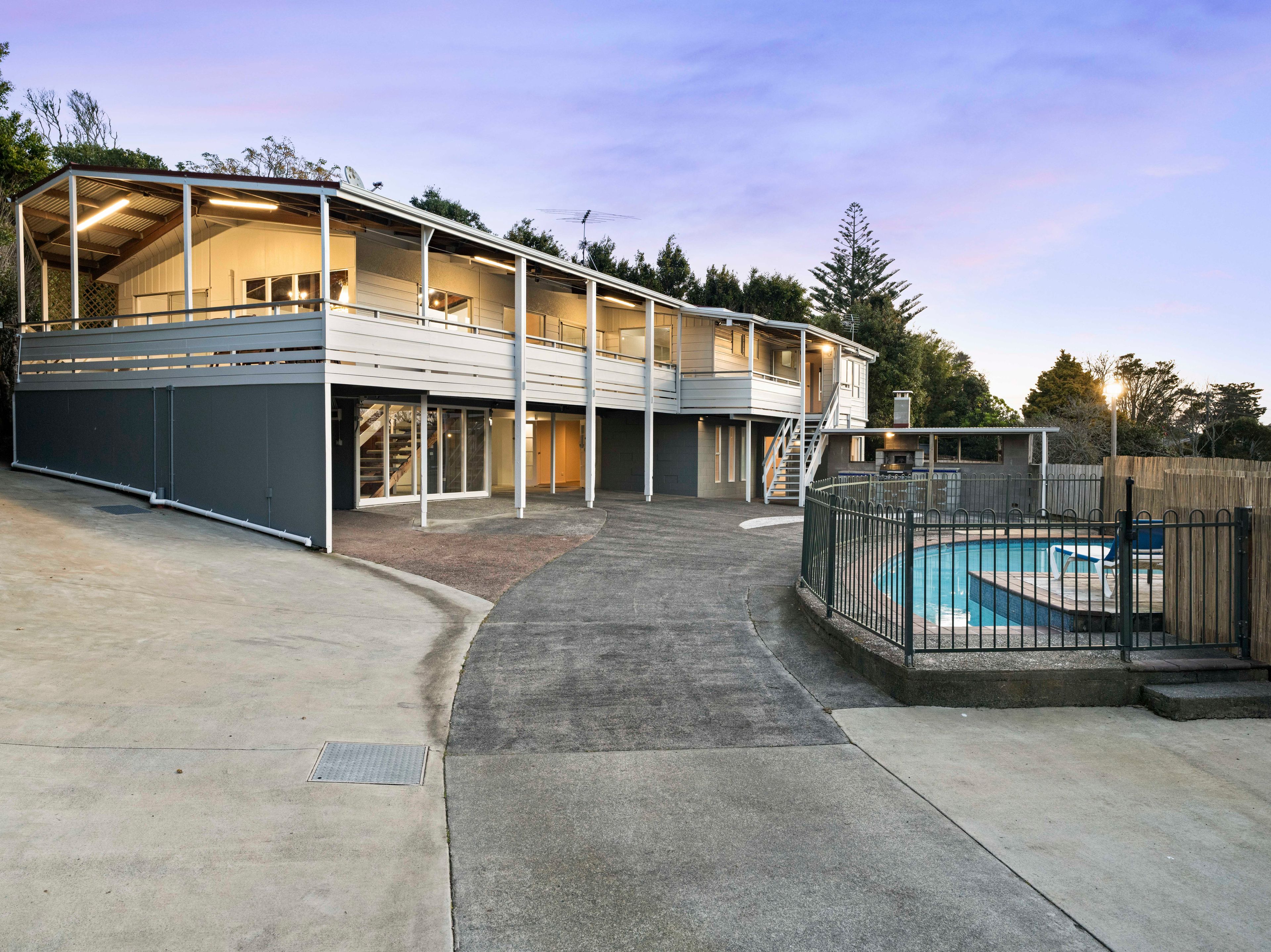 10 Lilburn Crescent, Massey, Waitakere City