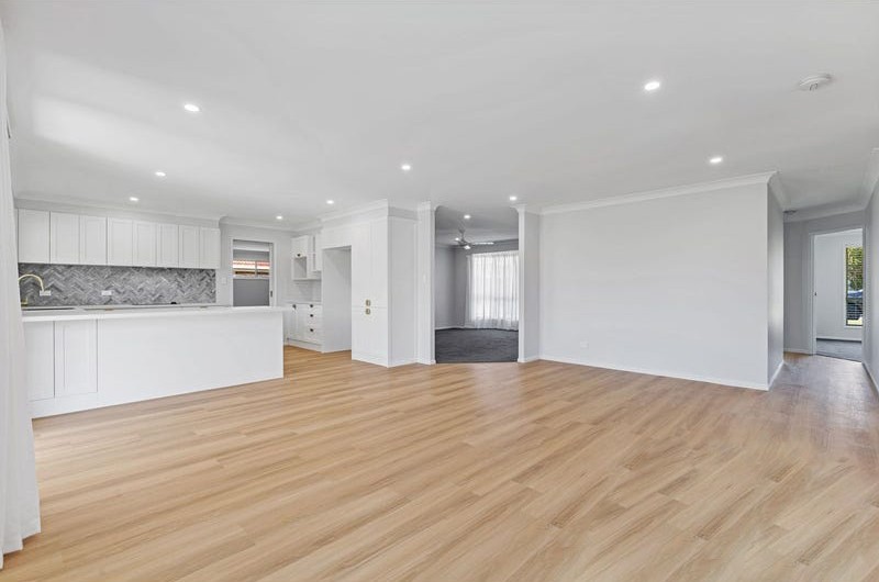 4 Silkwood Road, Morayfield, QLD 4506