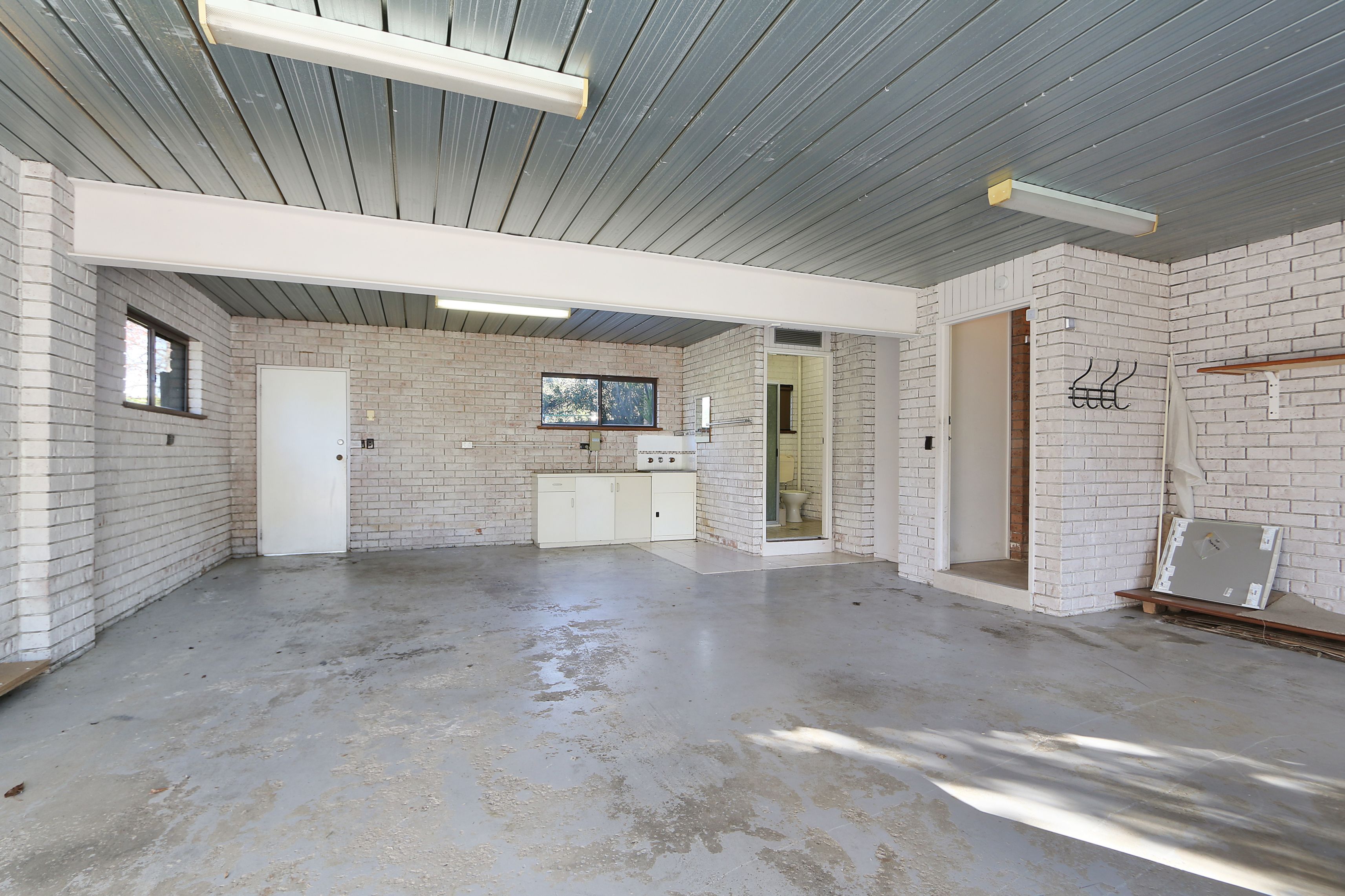 737 Harris Court — photo 9 of 10
