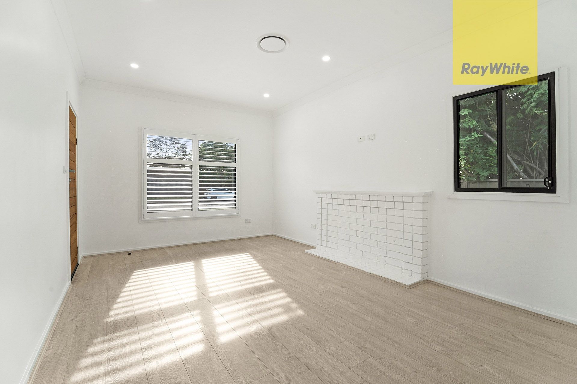 11 Lucas Road, Seven Hills, NSW 2147