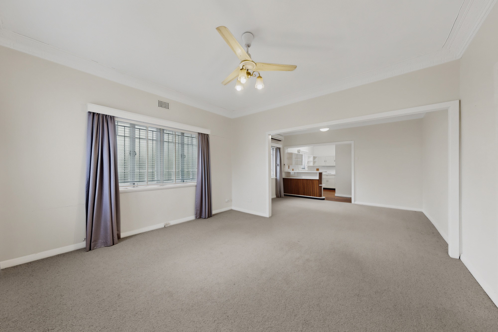 30 Palm Avenue, Holland Park West, QLD 4121