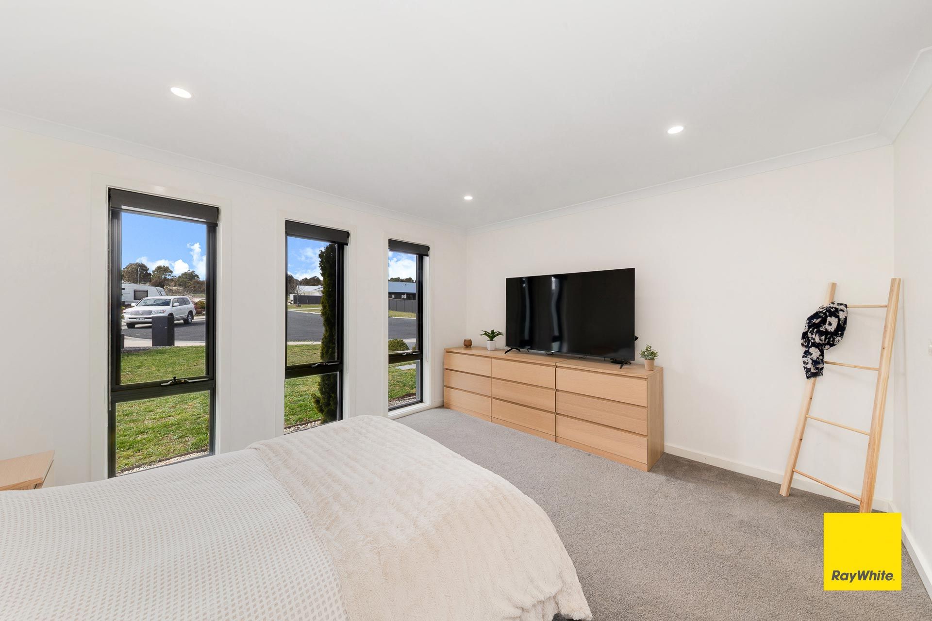 10 Chinnery Close — photo 10 of 22