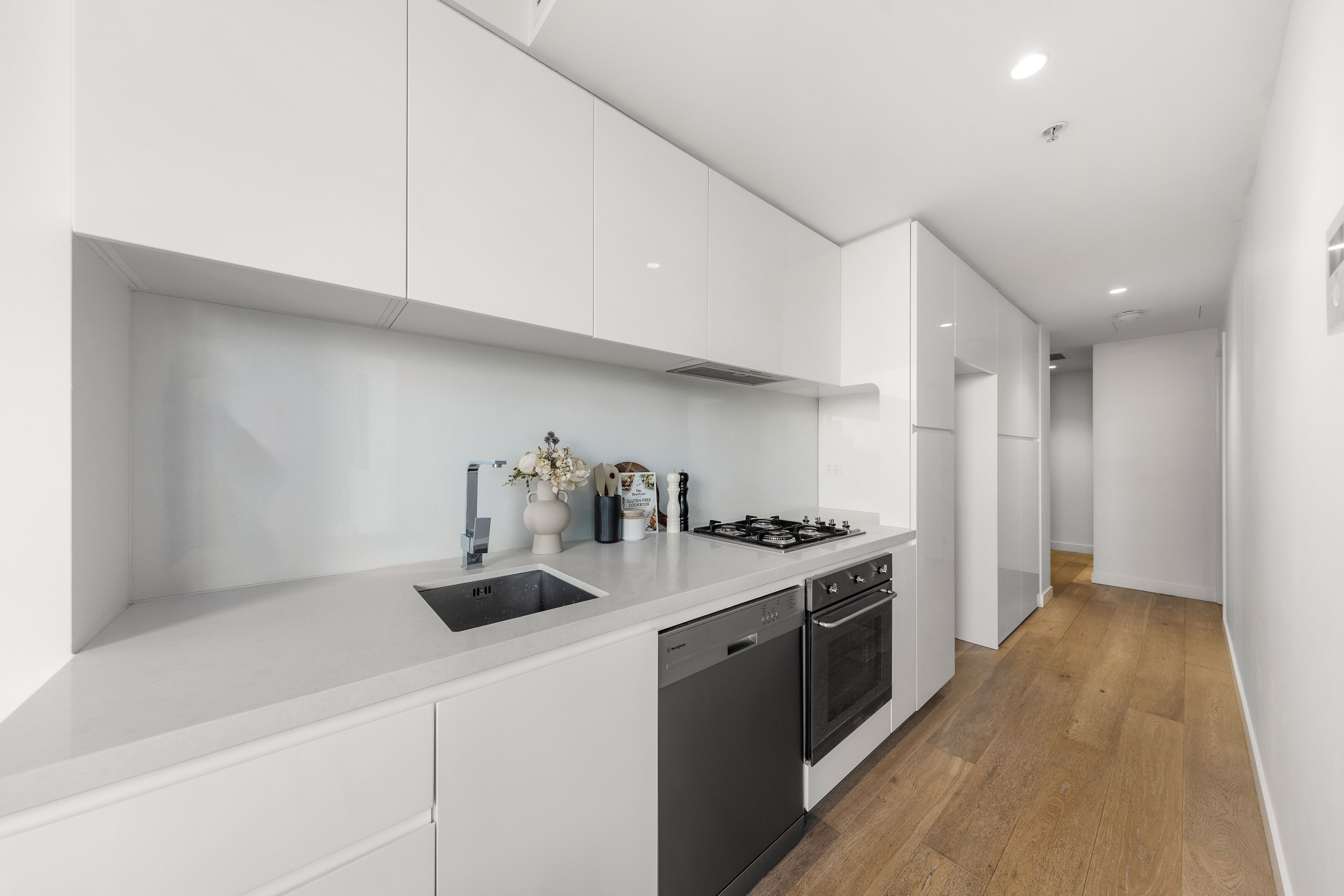 2302W/48 Balston Street — photo 13 of 29