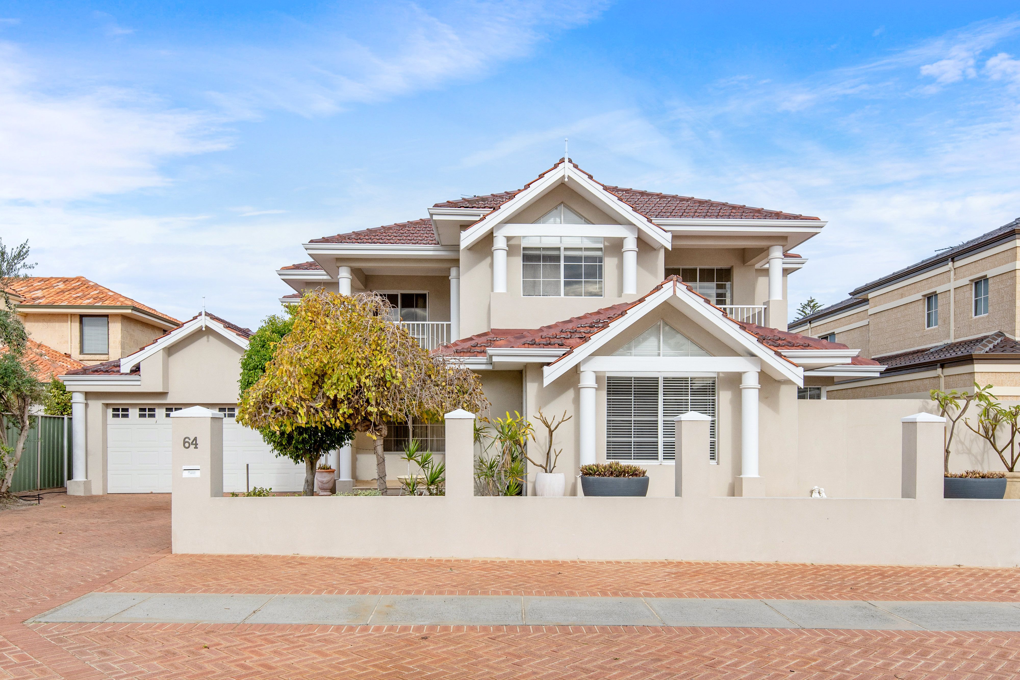 64 Seaward Loop, Sorrento, WA 6020