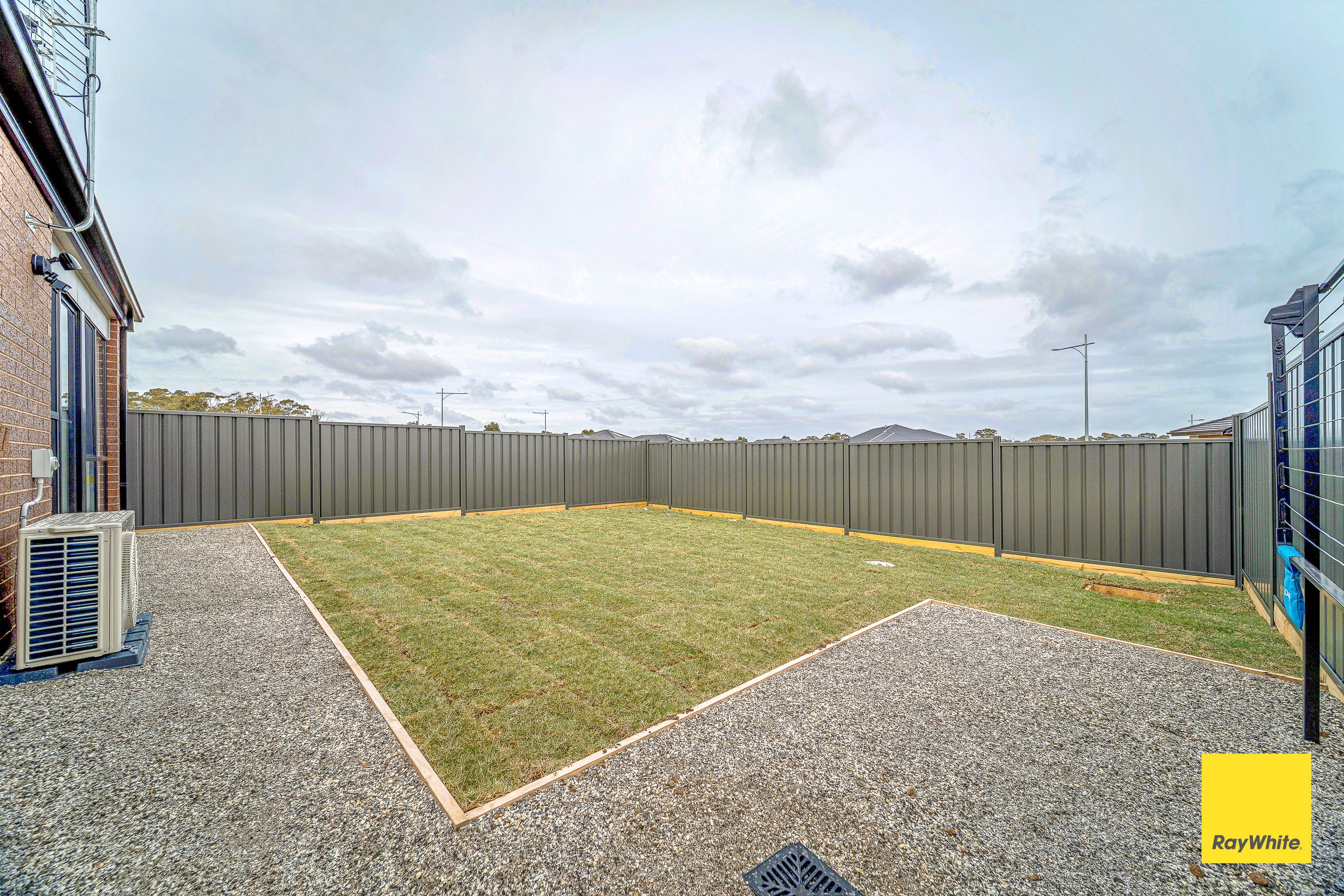 3 Betoota Avenue — photo 10 of 11