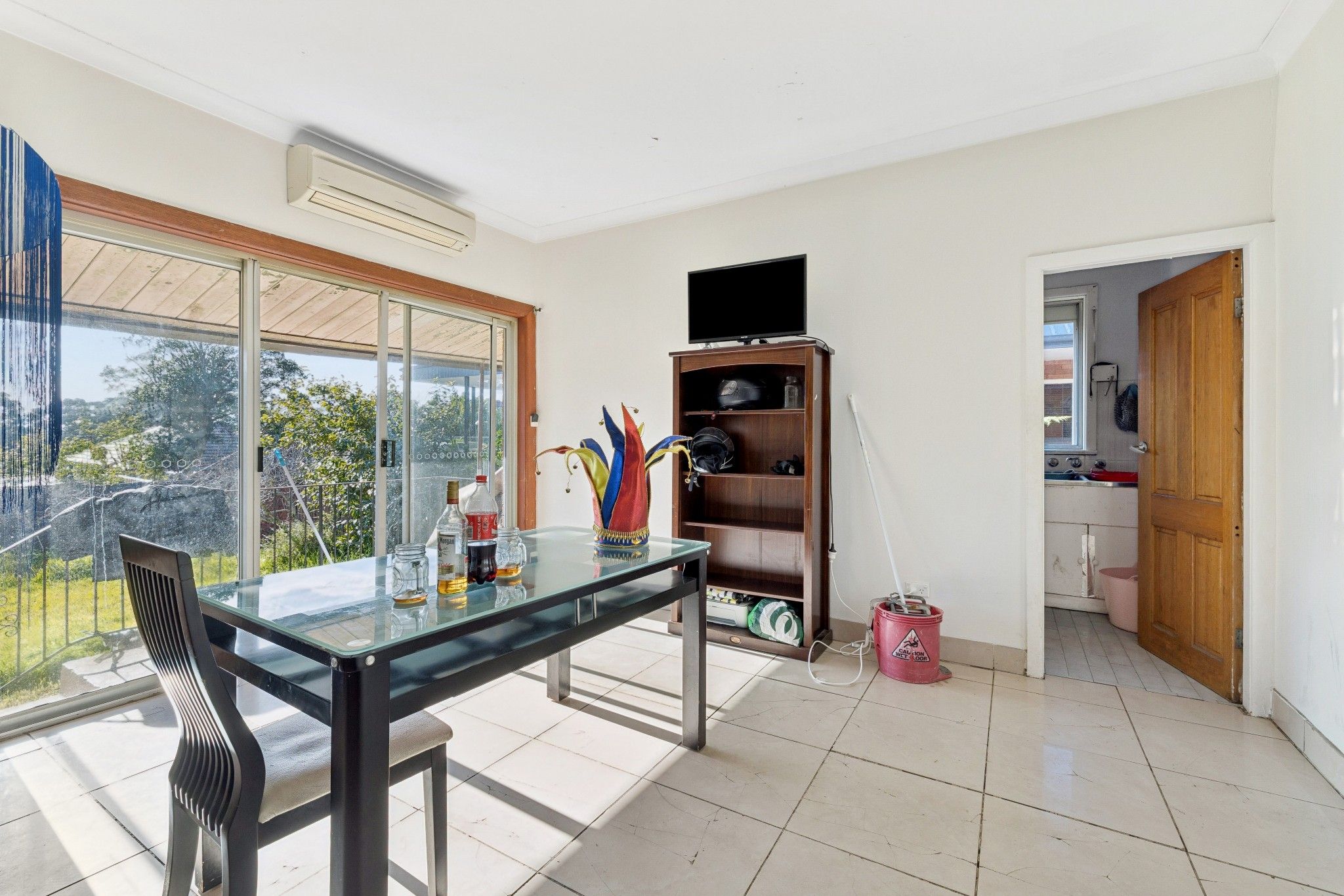 13 Watkin Avenue — photo 8 of 11