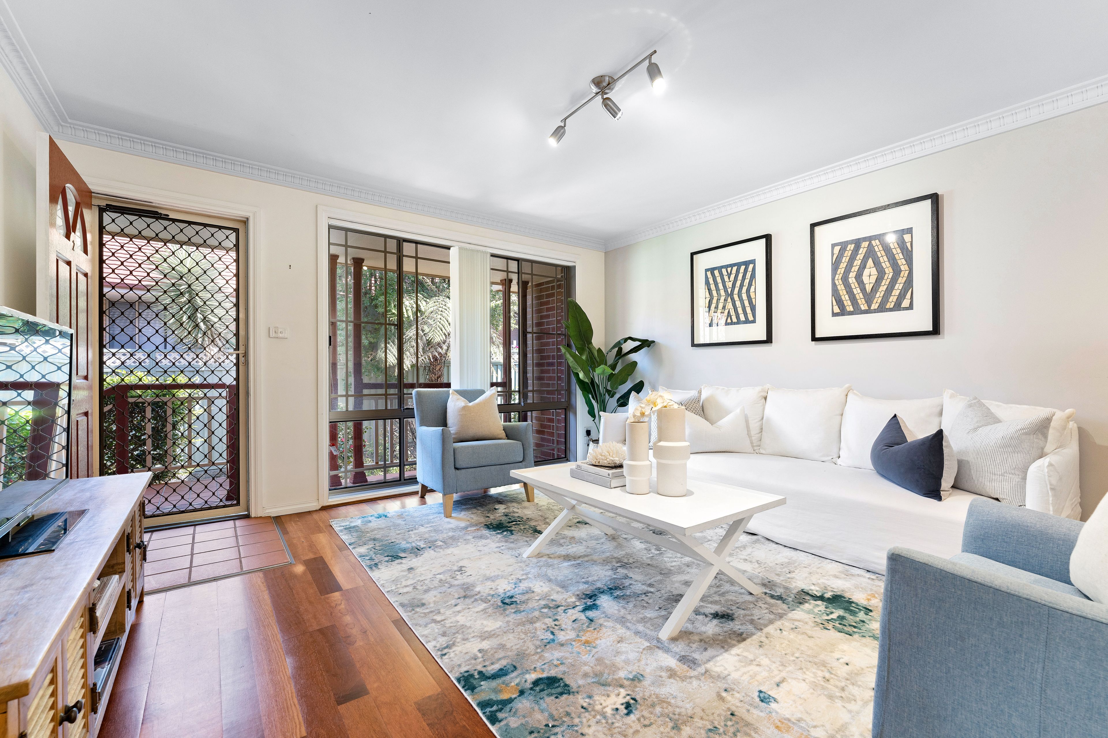 33 Stuart Street, Helensburgh NSW 2508