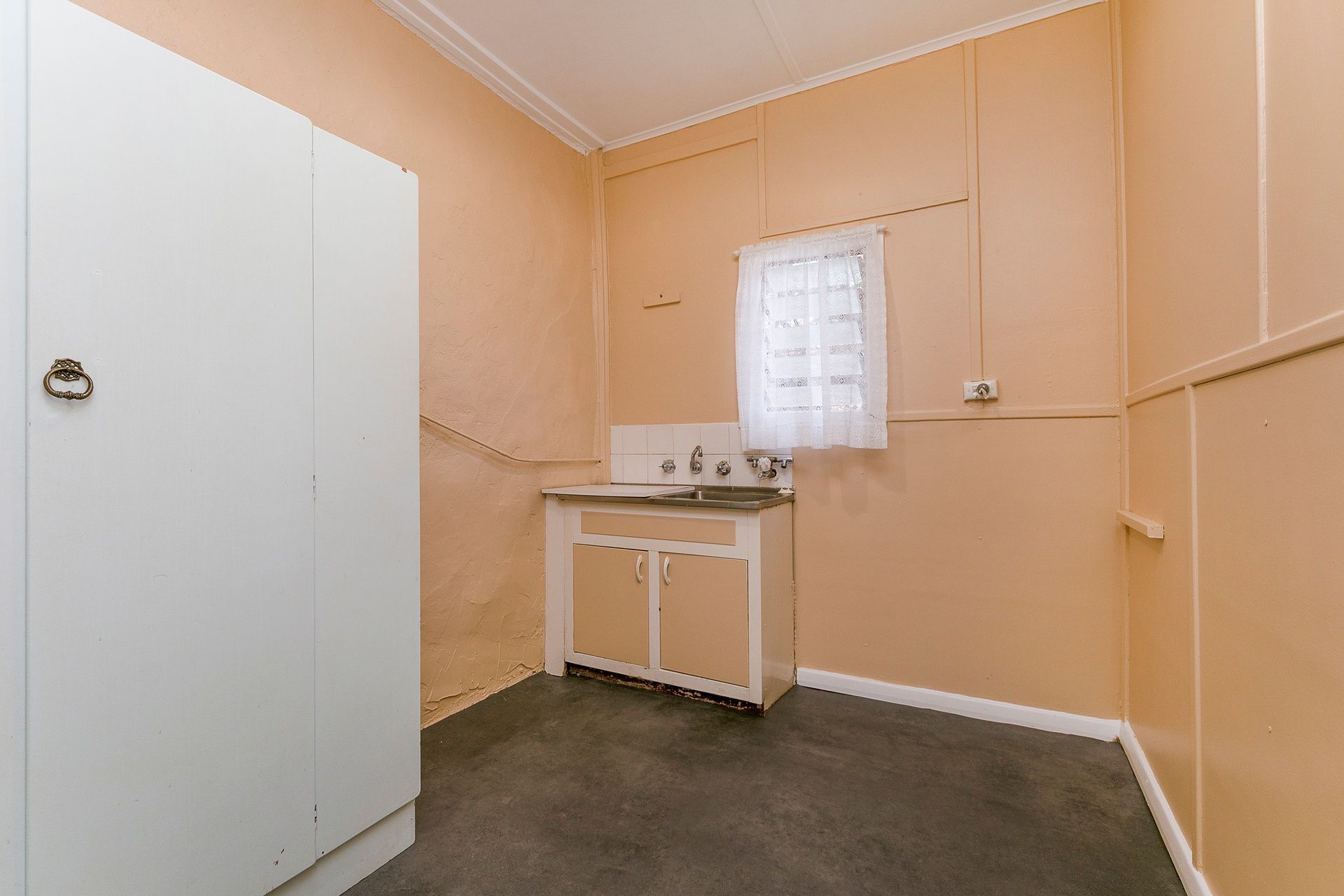12 Guildford Street — photo 11 of 22