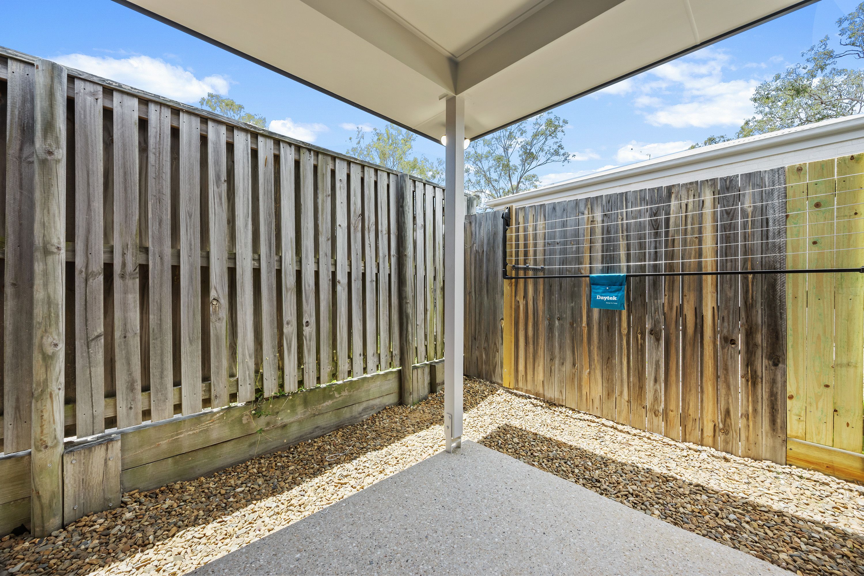 18 Bulimba Street — photo 12 of 12