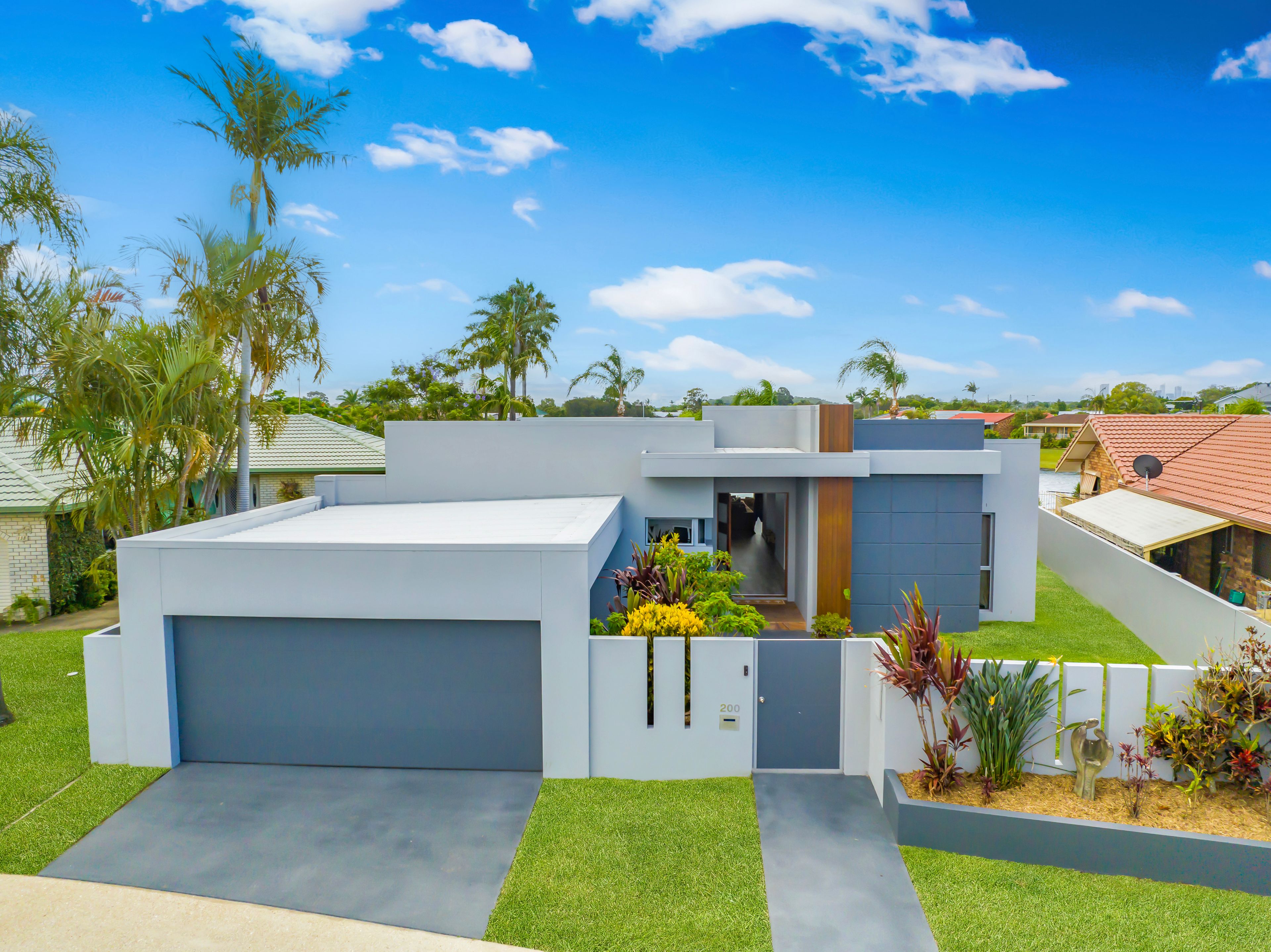 200 Acanthus Avenue, Burleigh Waters, QLD 4220