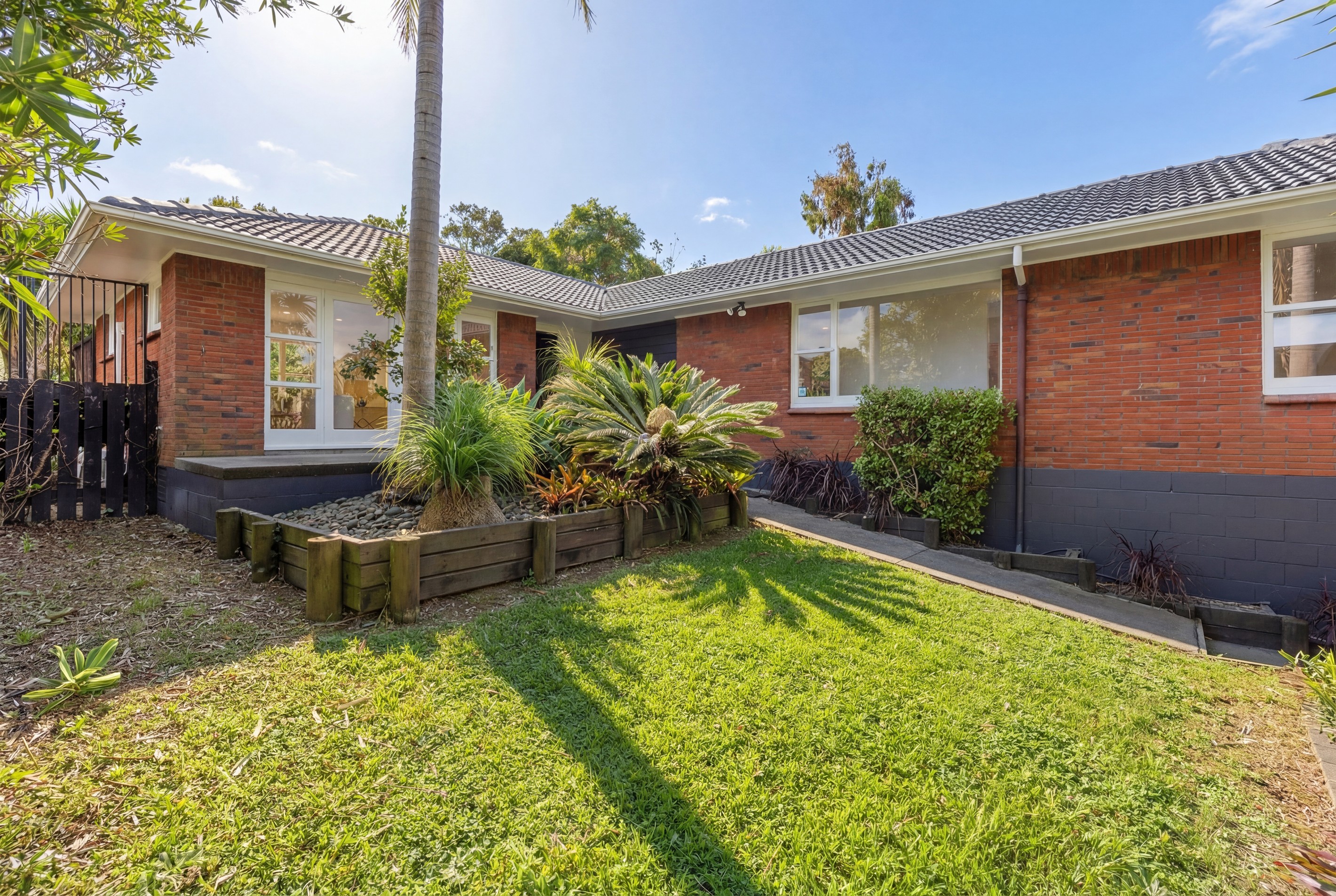 17 Downsview Road, Pakuranga Heights, Manukau City
