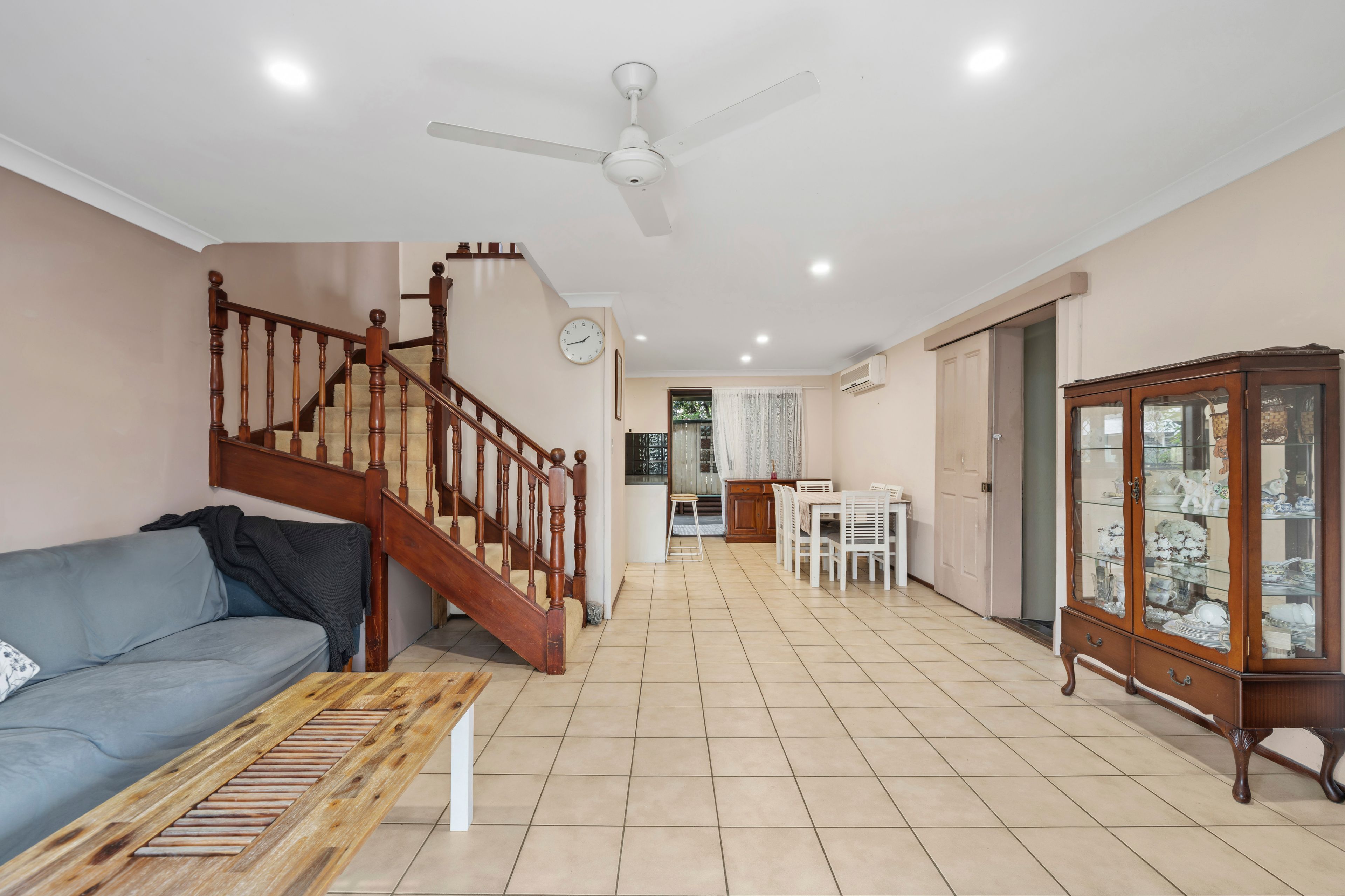 2/8 Martin Street — photo 3 of 17