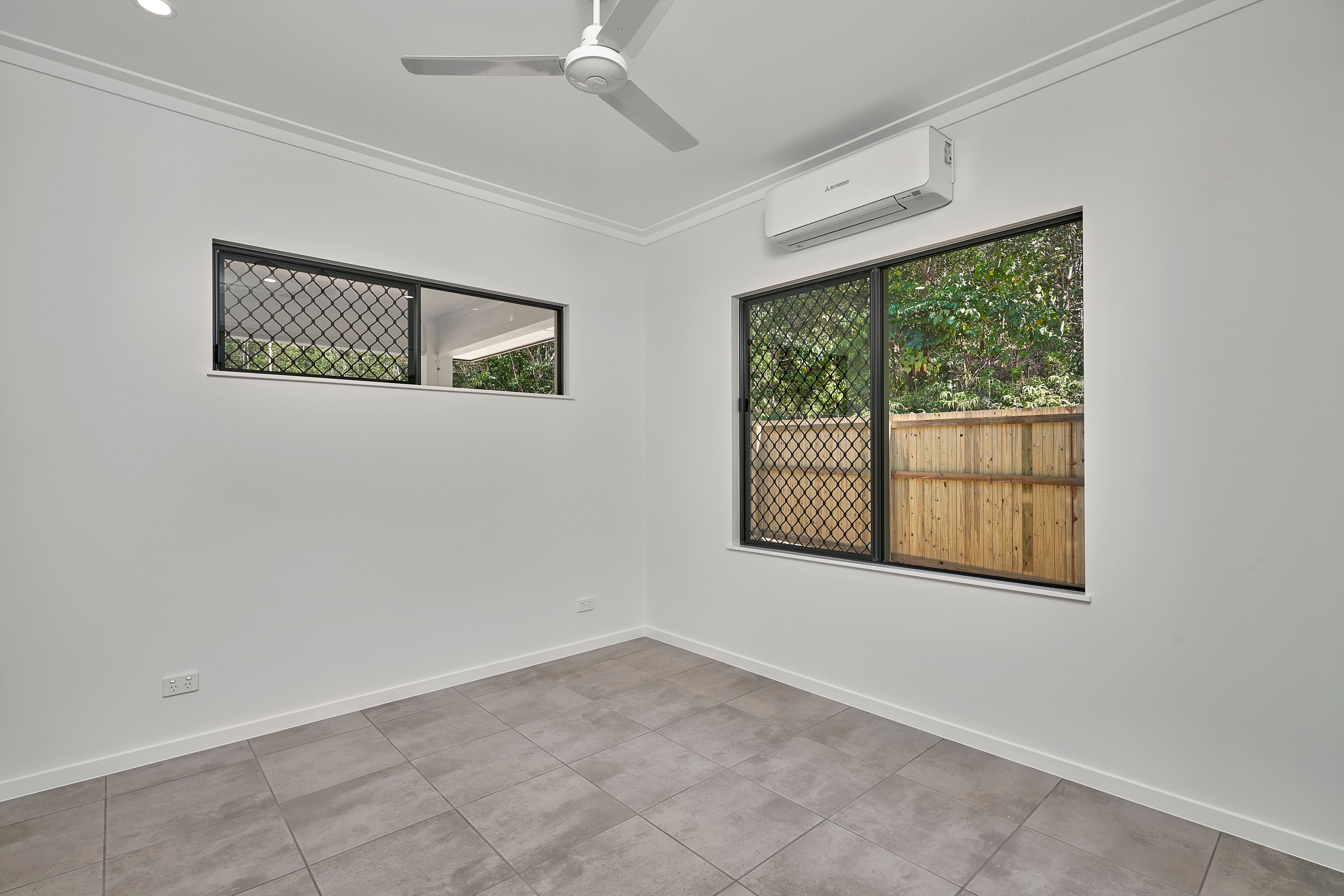 6 Bunya Close — photo 8 of 8