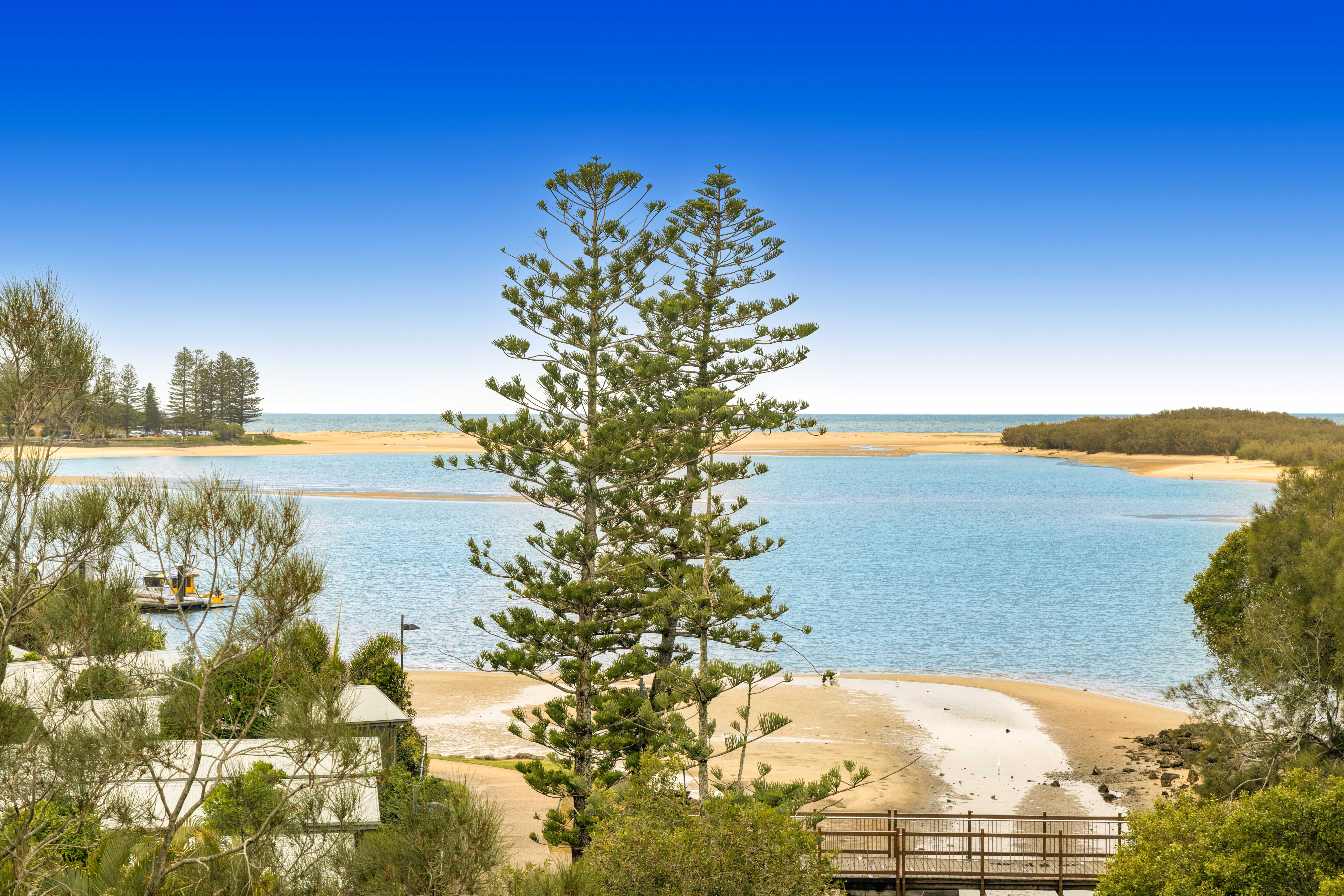 Unit 19/3 Landsborough Parade — photo from Ray White Caloundra