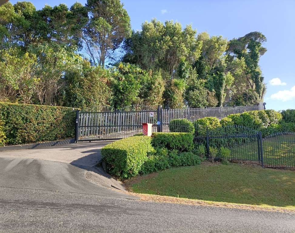 3A Clayden Drive photo 4