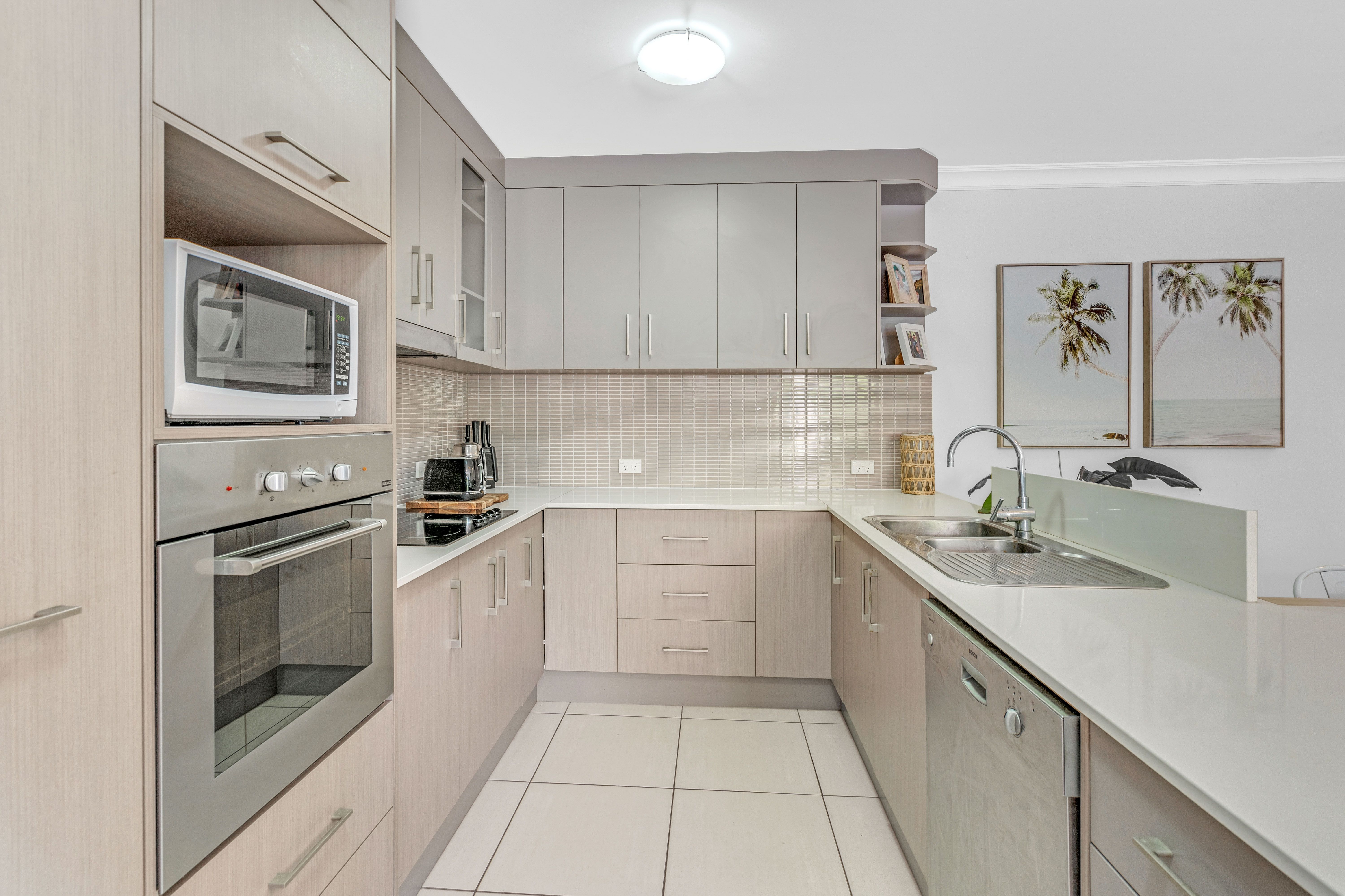 321/2 Oliva Street, Palm Cove, QLD 4879