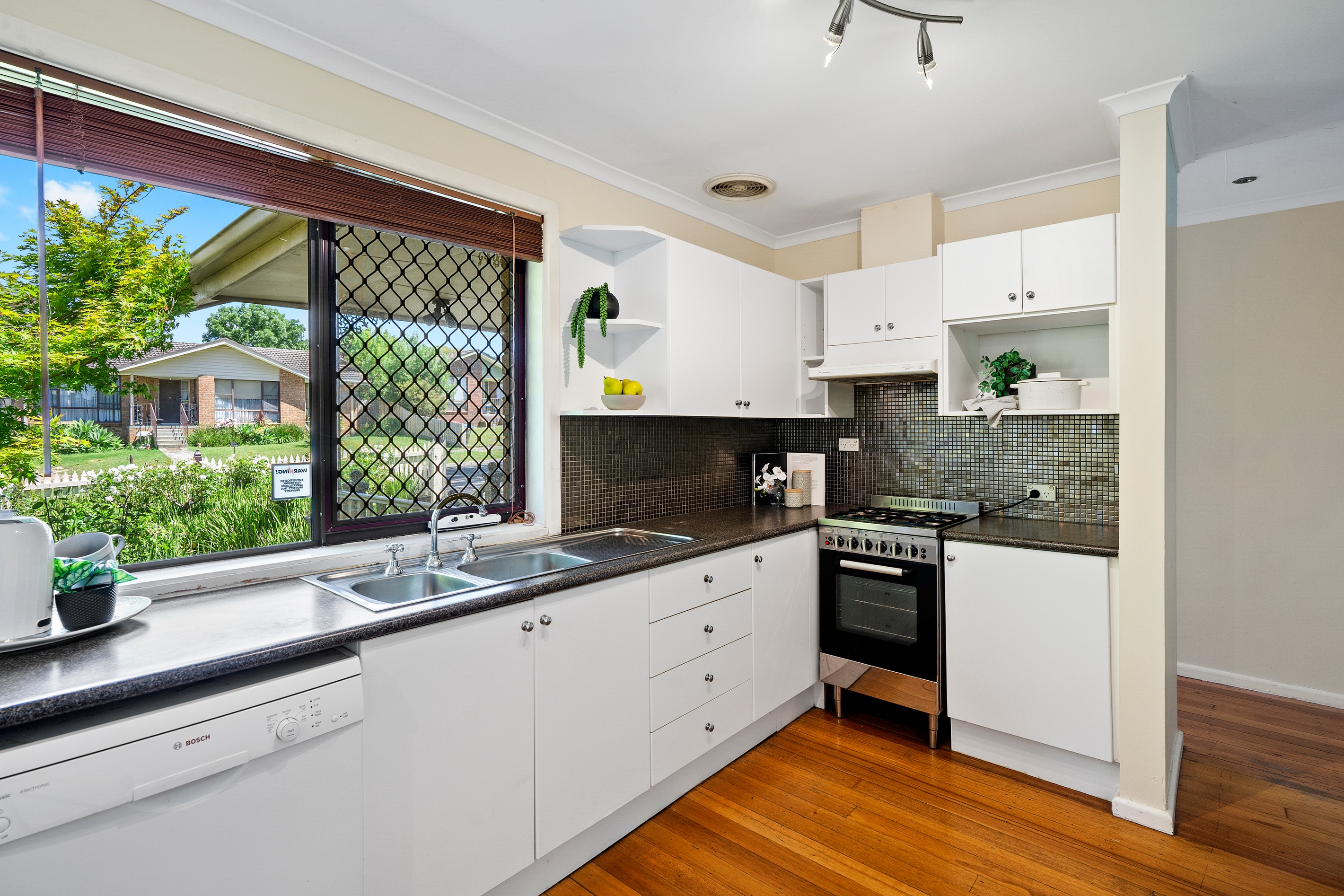 43 Wedge Crescent, Rowville, VIC 3178
