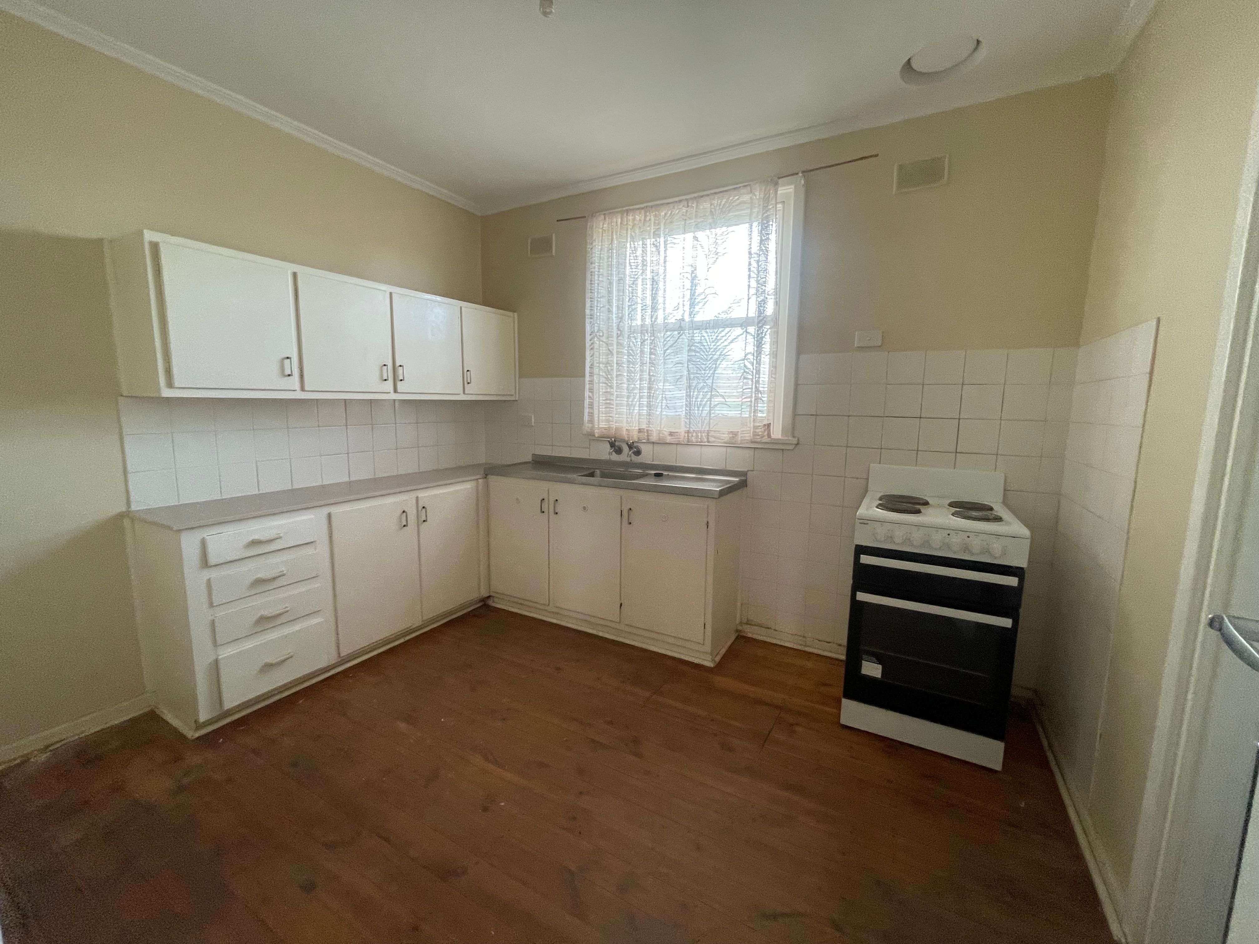 20 Brook Street — photo 3 of 8
