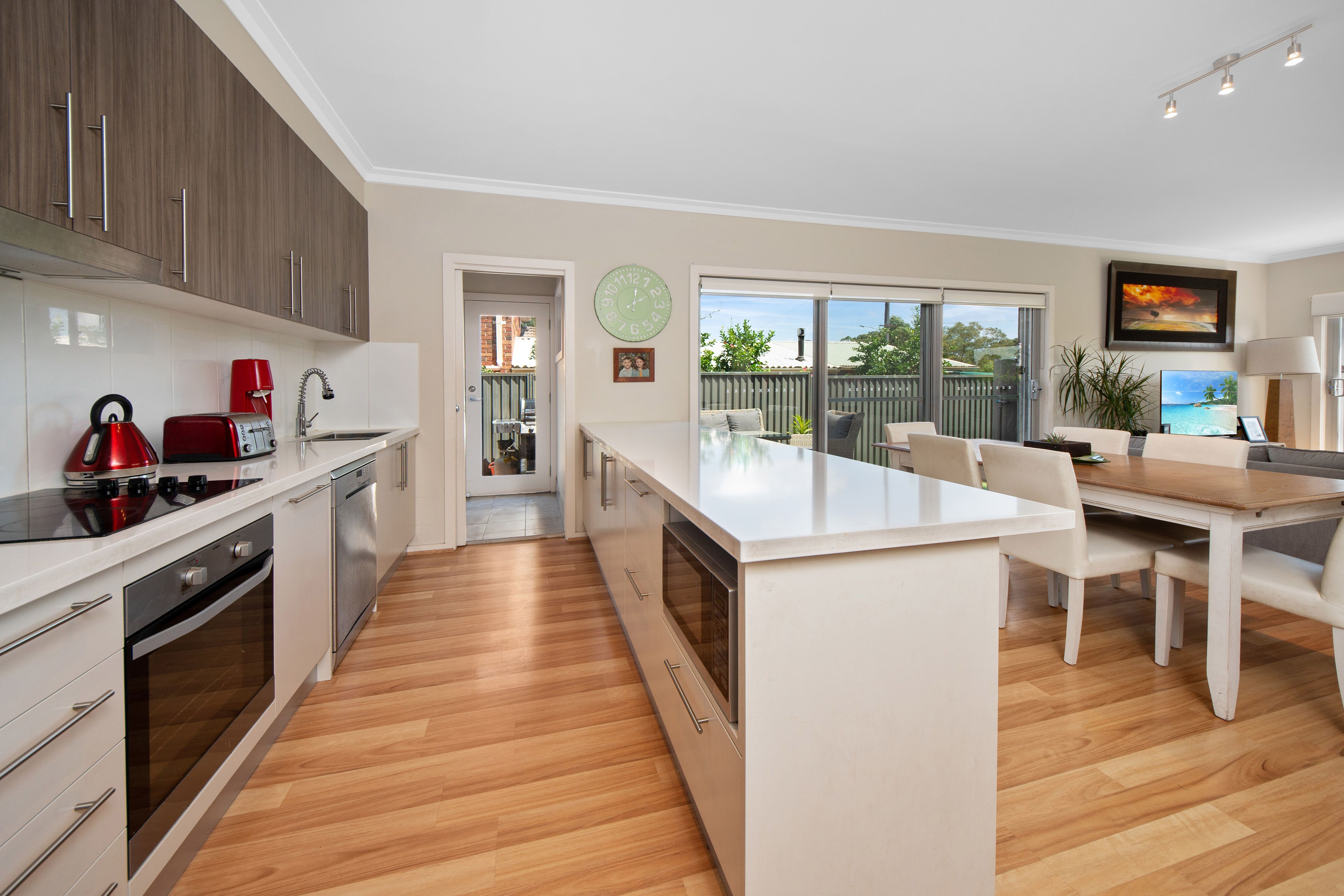 2/4 Jacobs Close, Menai, NSW 2234