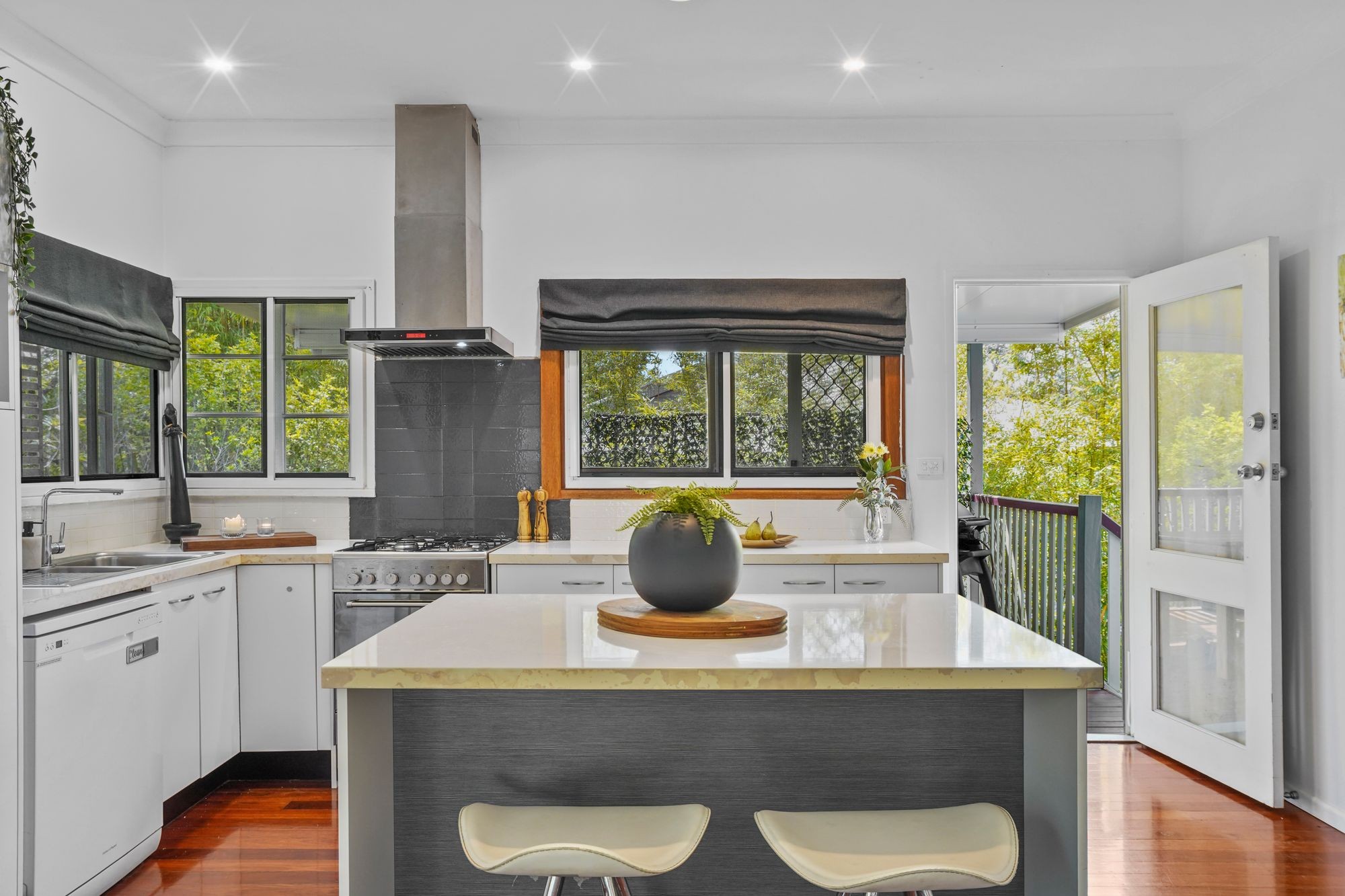 164 Cracknell Road, Tarragindi, QLD 4121