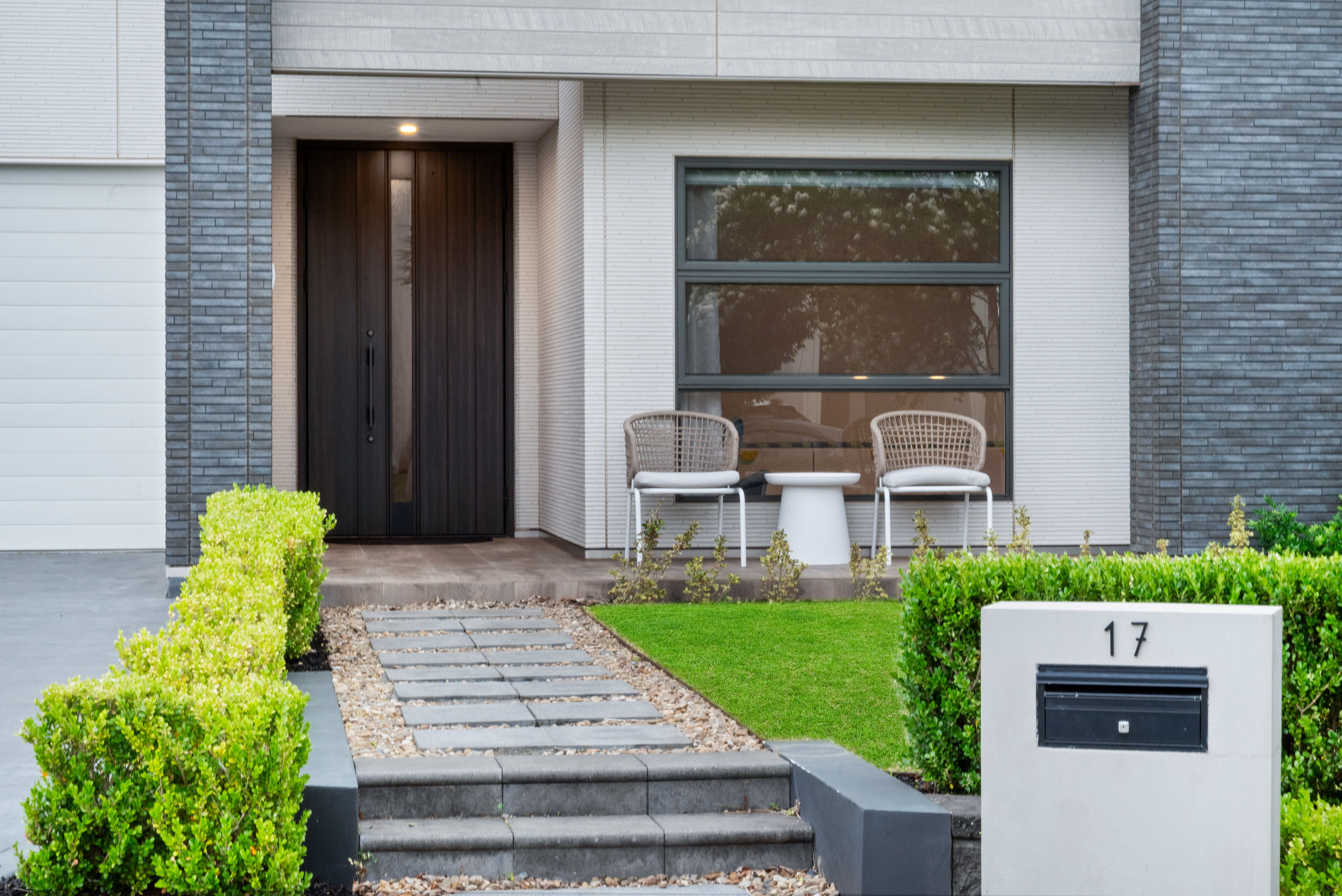 17 Haselgrove Street, GLEDSWOOD HILLS, NSW 2557