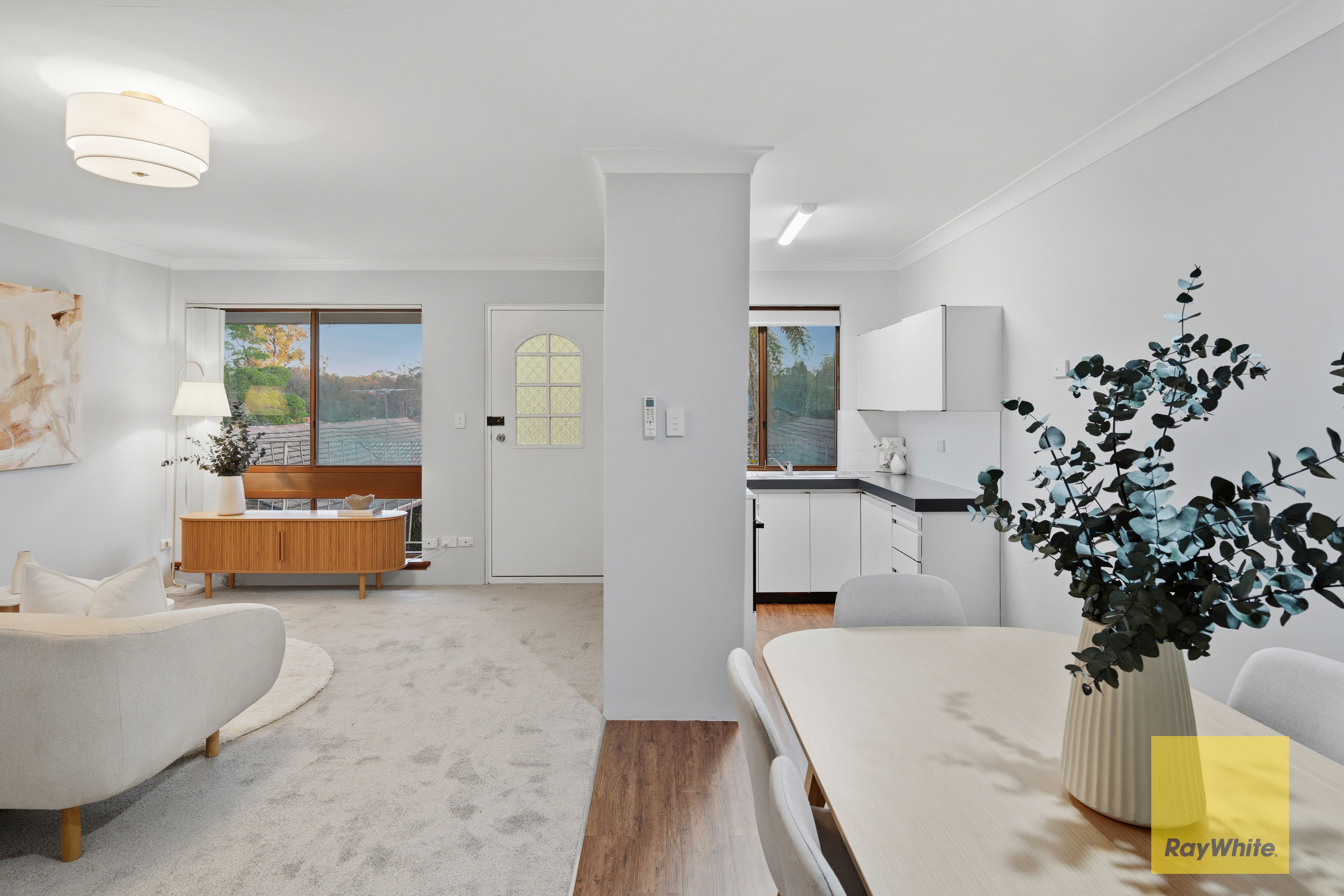 5/2 Waroonga Road — photo 9 of 30