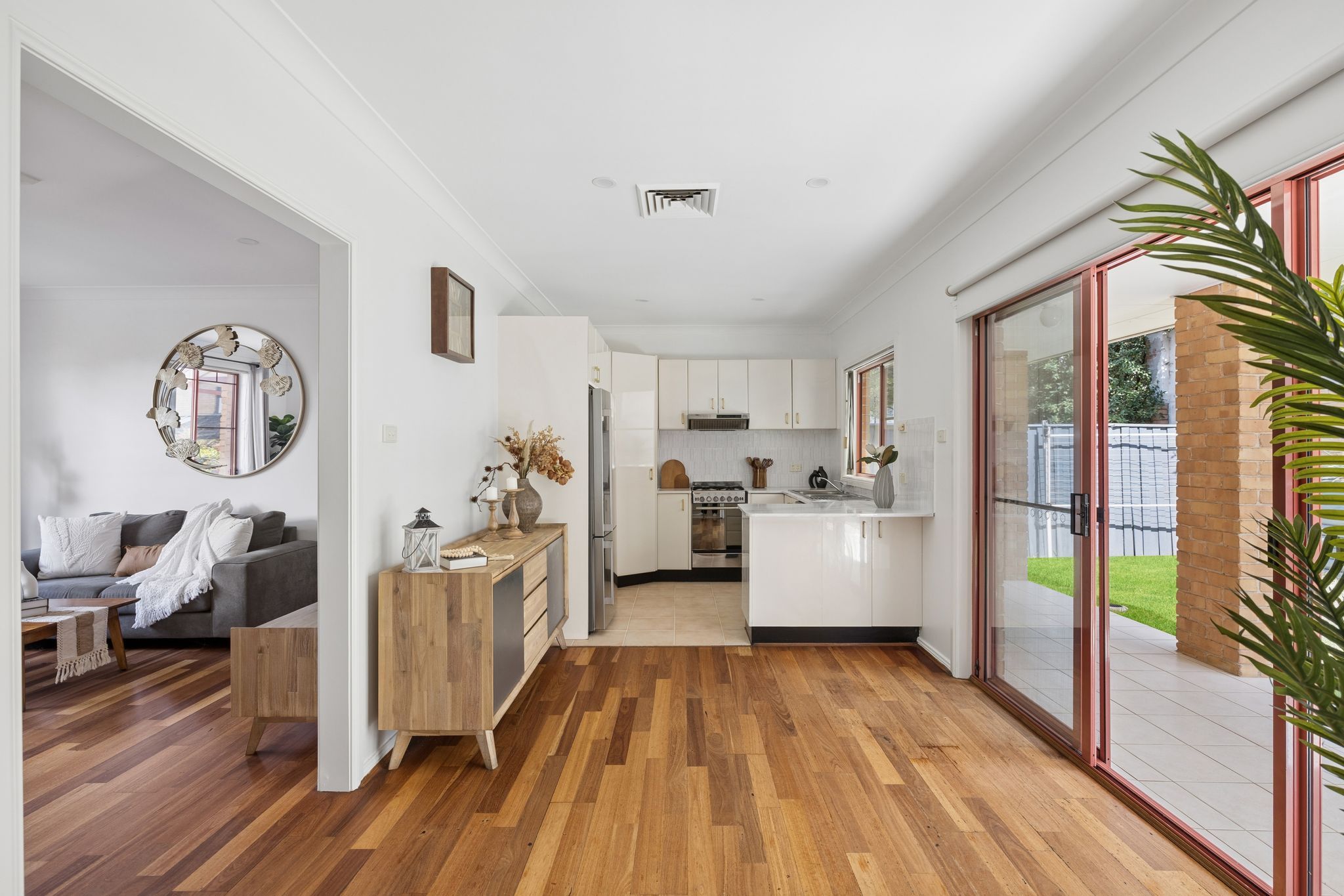 24/18-20 Pearce Street — photo 8 of 18