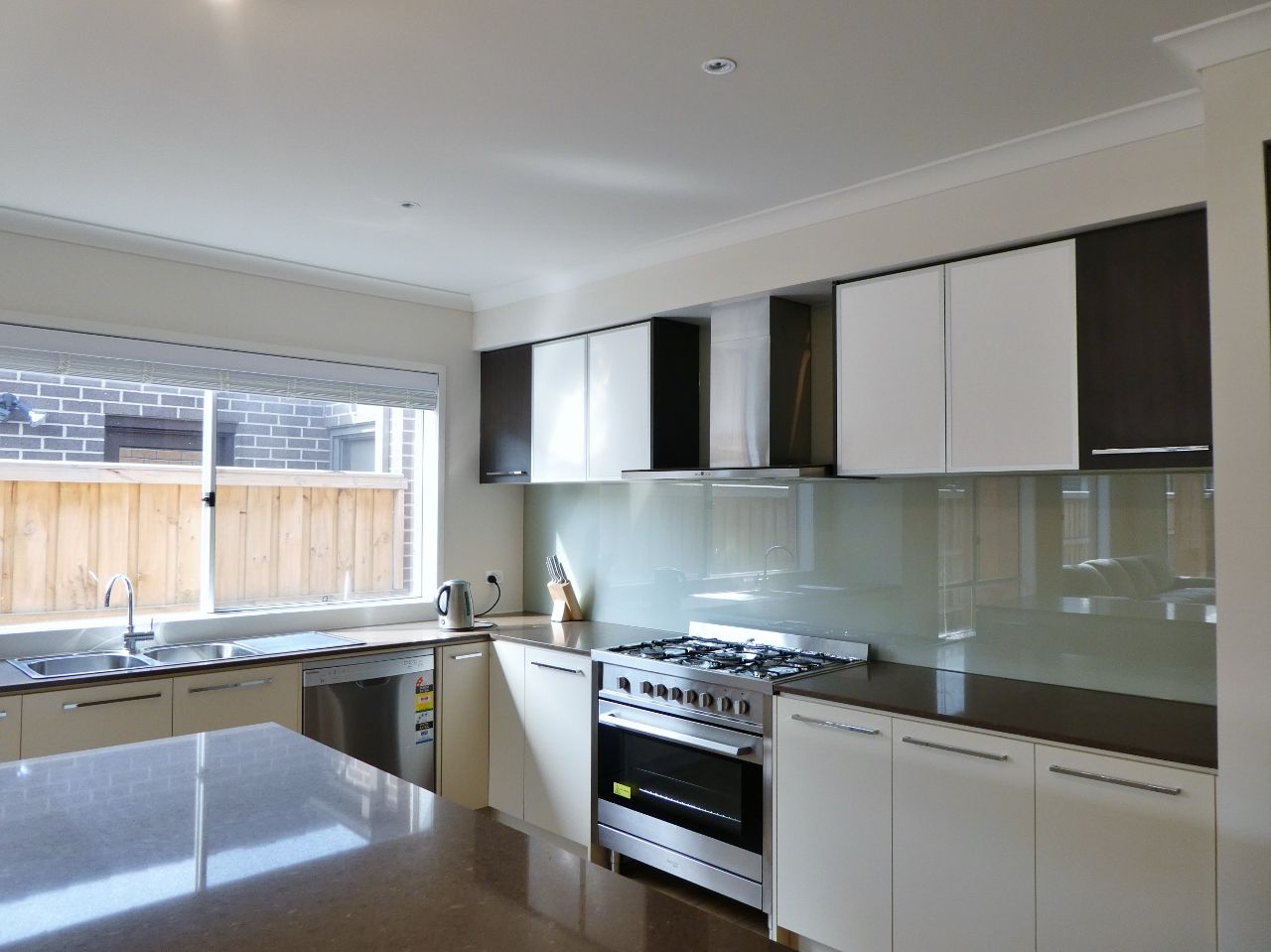 16 Lothbury Drive, Clyde North, VIC 3978
