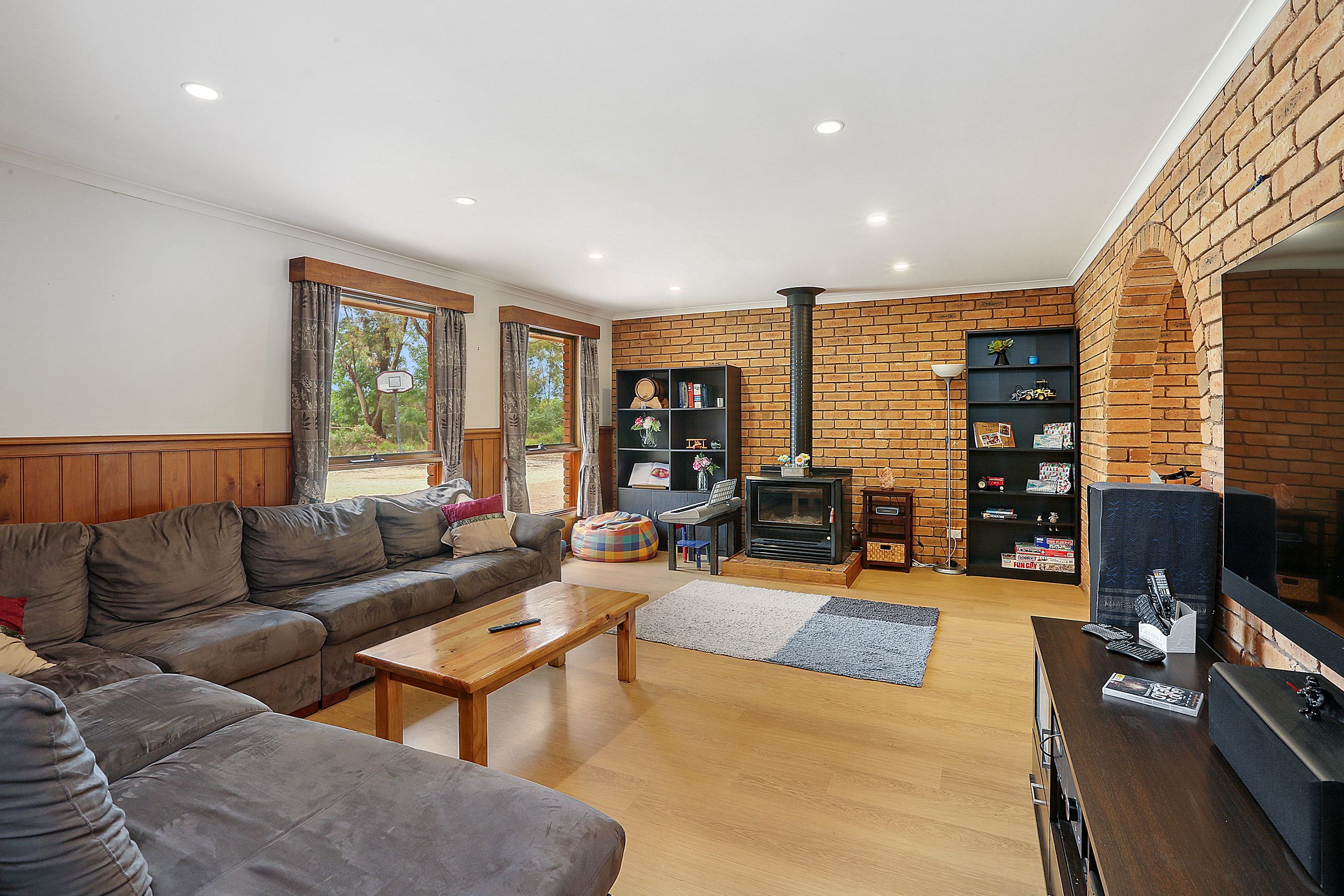 42 McLeans Road, Little River, VIC 3211