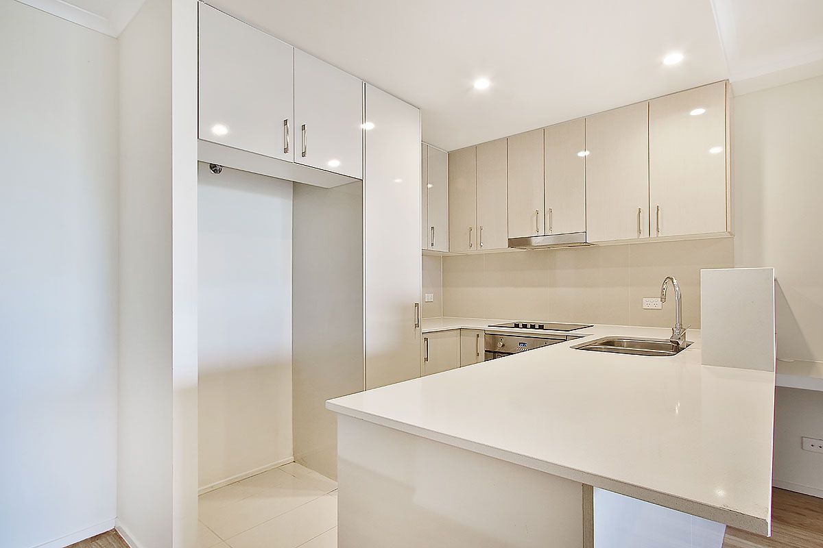 308/66 Slobodian Avenue, Eight Mile Plains, QLD 4113