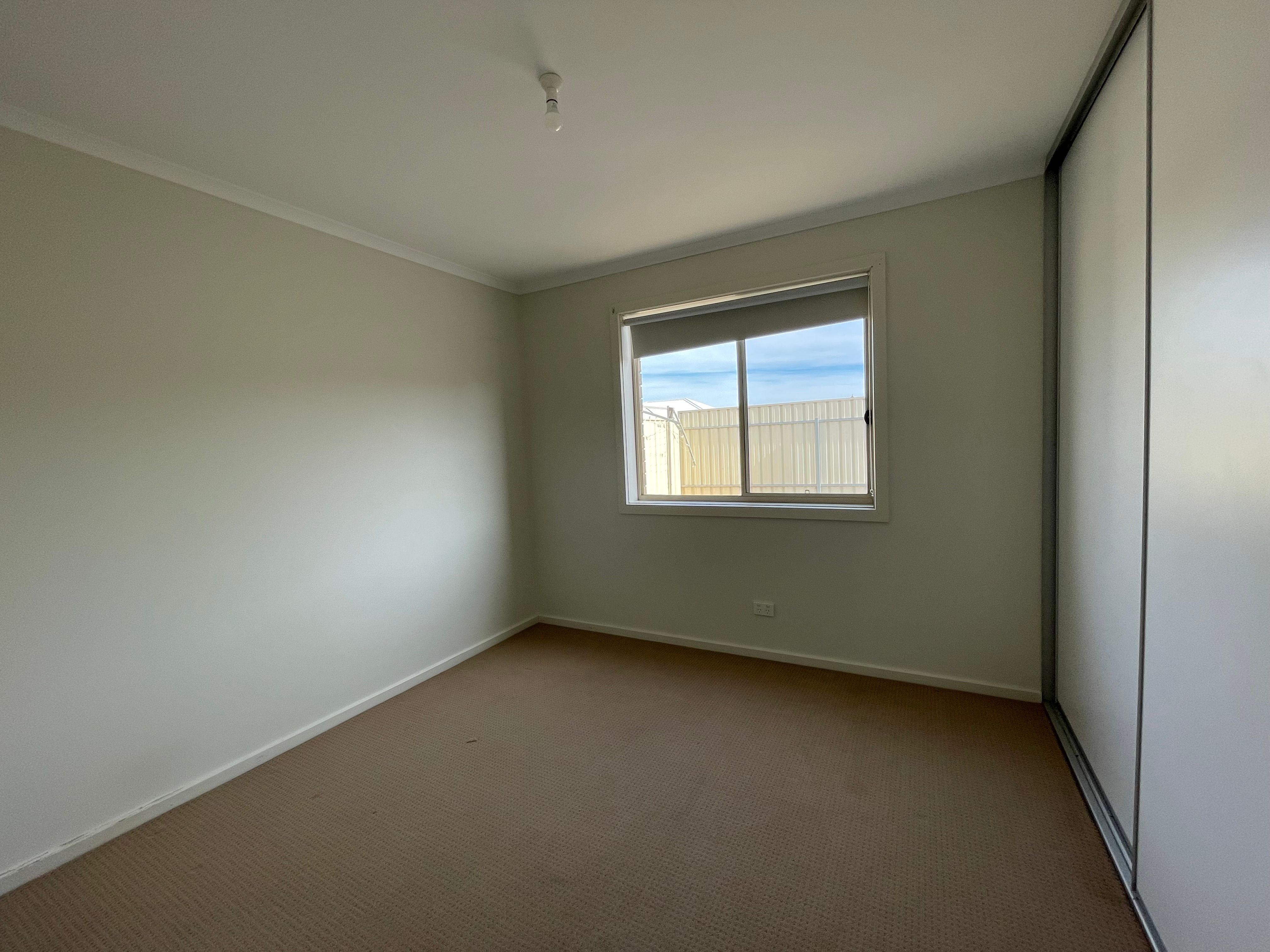 8 Callaghan Court — photo 6 of 9