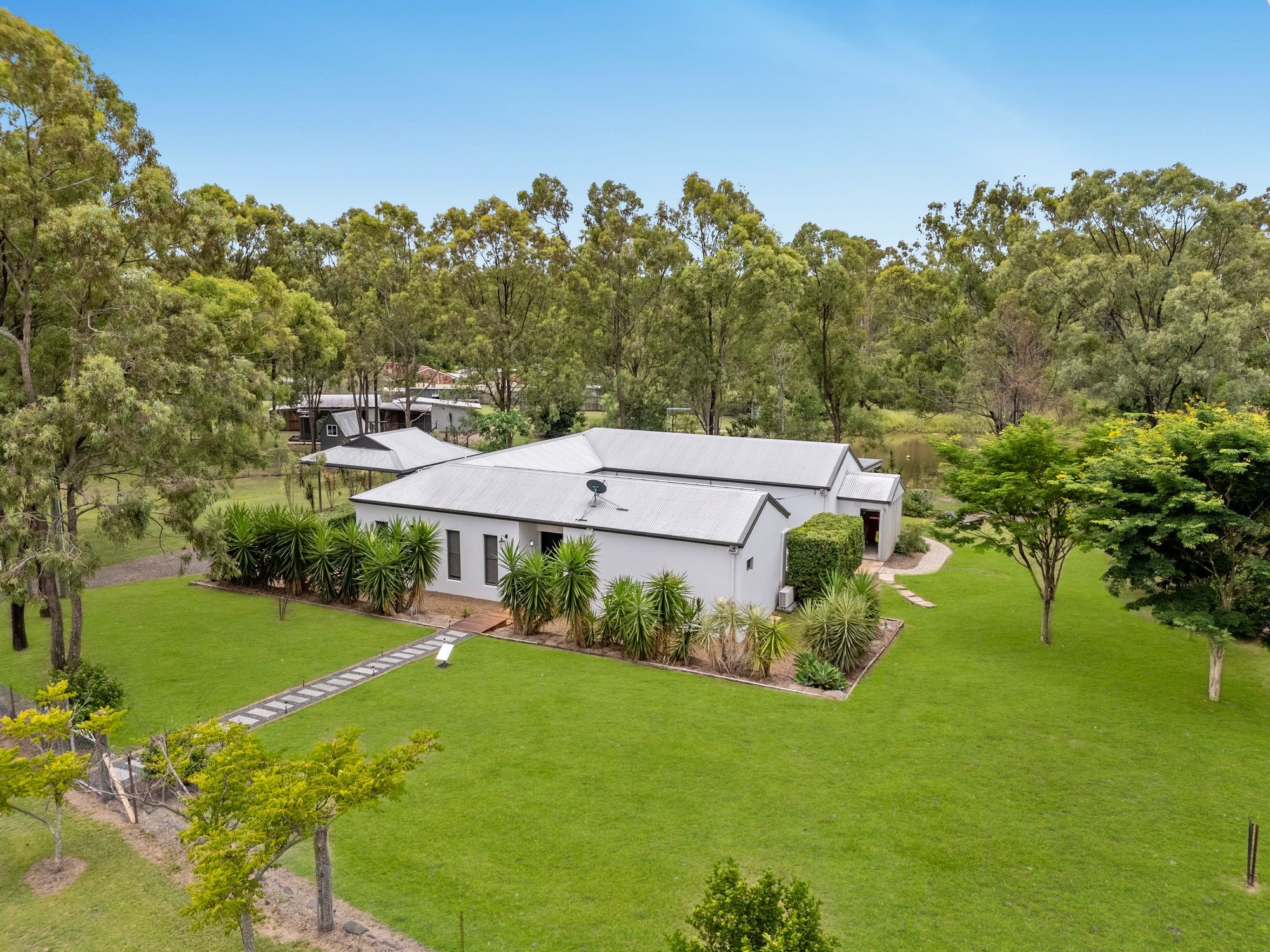 2 Bucknall Court, Regency Downs, QLD 4341