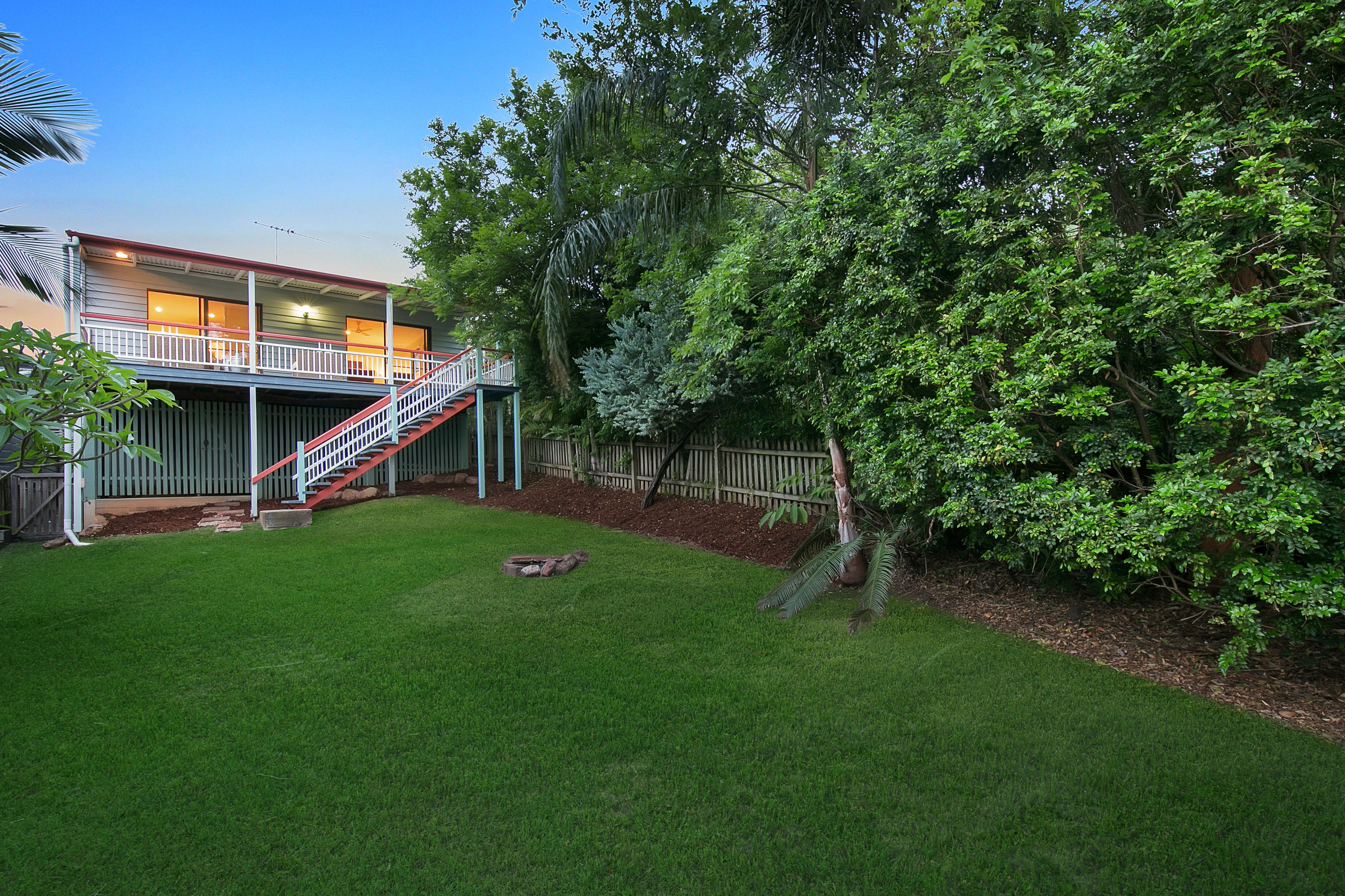 20 Pleasant Street, Red Hill, QLD 4059